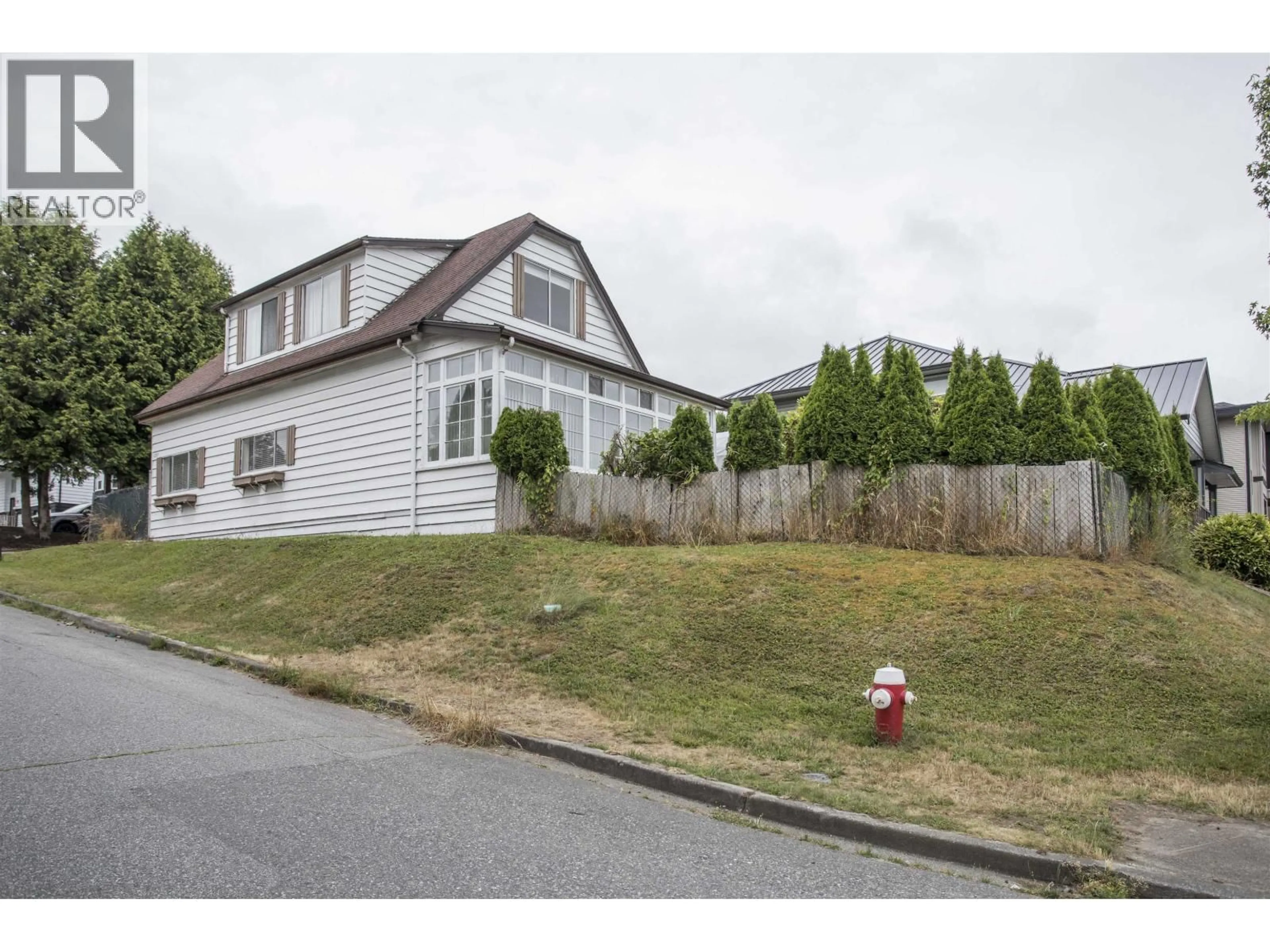 A pic from outside/outdoor area/front of a property/back of a property/a pic from drone, street for 12393 GRAY STREET, Maple Ridge British Columbia V2X5V1