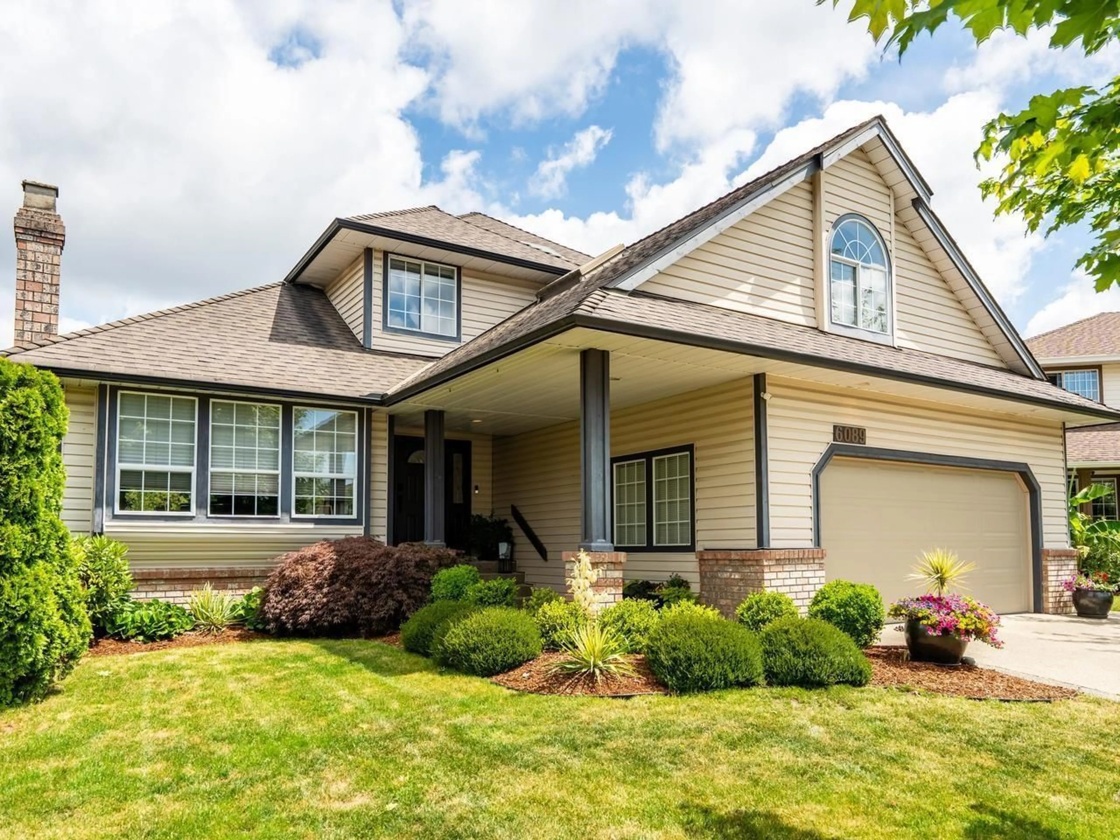 Home with vinyl exterior material, street for 6089 185 STREET, Surrey British Columbia V3S7P7