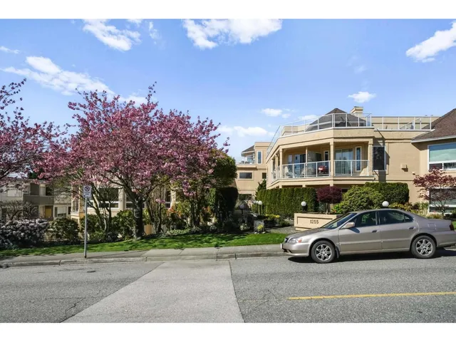 201 - 1255 BEST STREET, White Rock 3