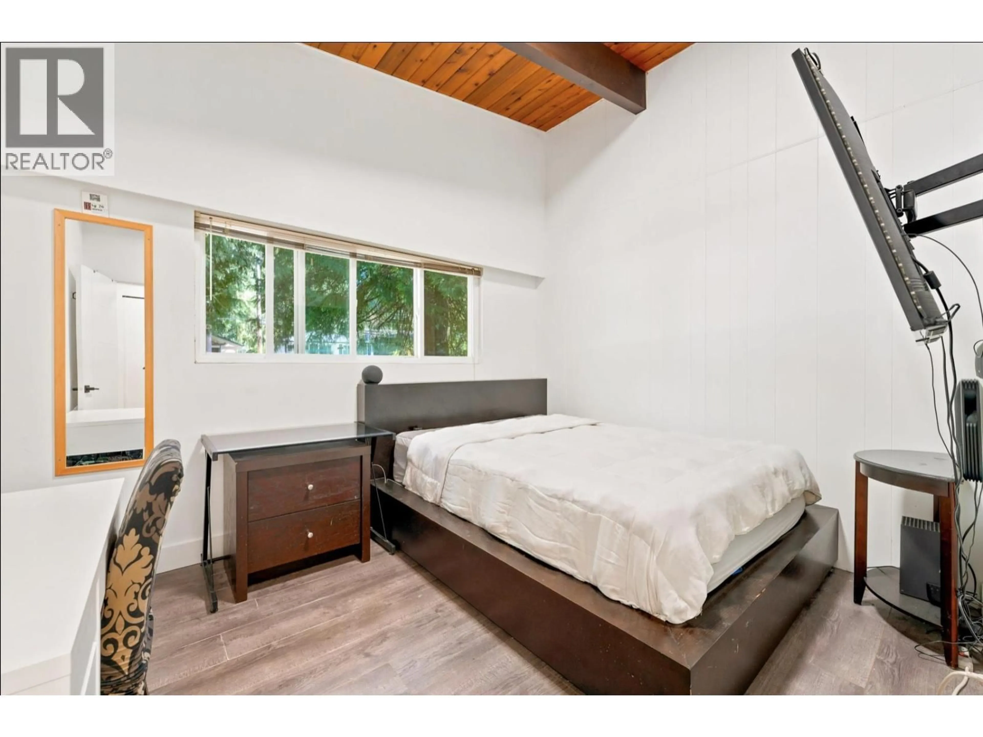 Bedroom with bed, wood/laminate floor for 1707 DEMPSEY ROAD, North Vancouver British Columbia V7K1T2