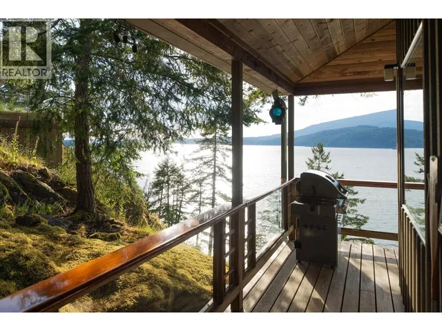 990 WINDJAMMER ROAD, Bowen Island 5