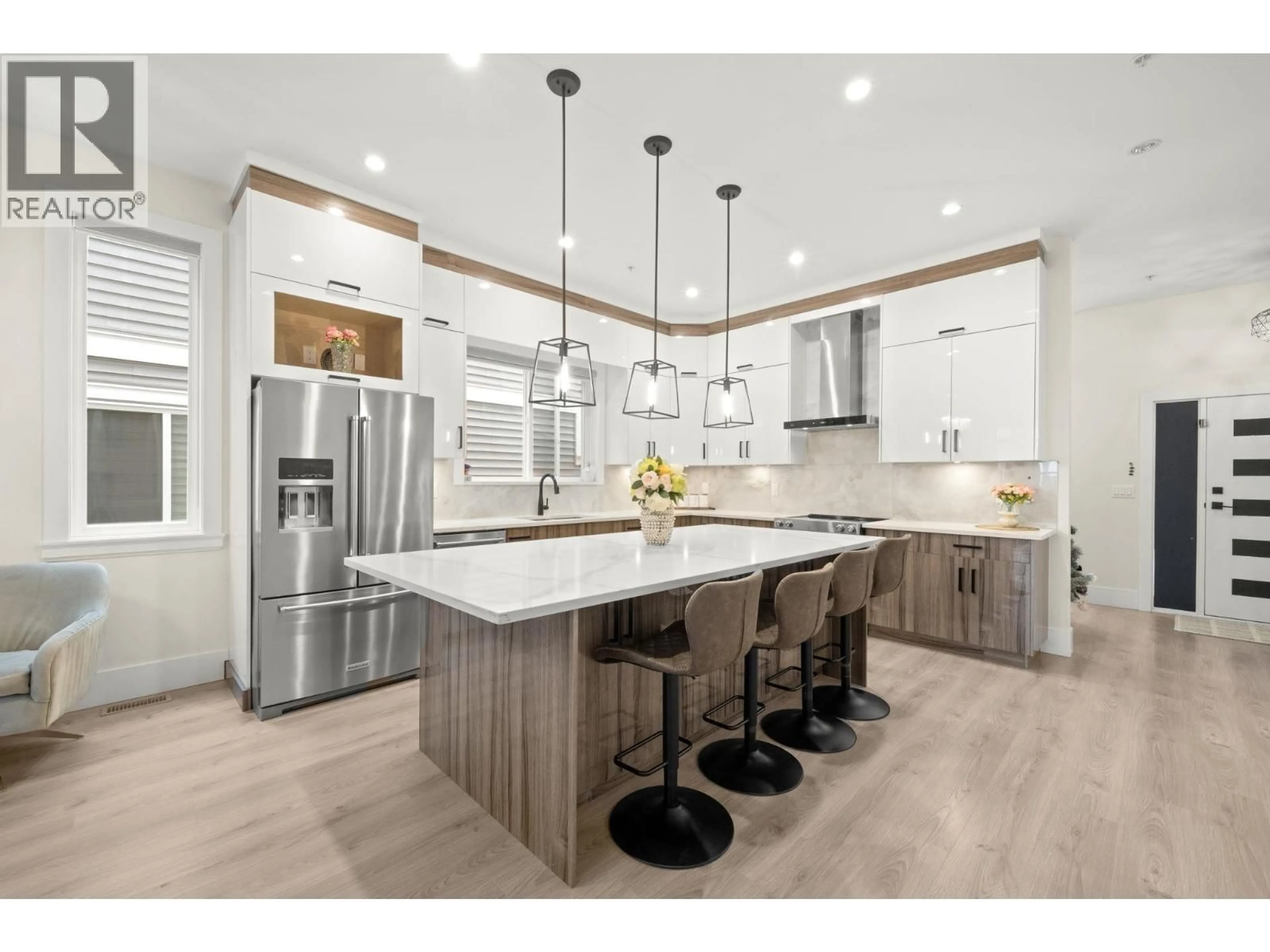 Contemporary kitchen, wood/laminate floor for 11042 240 STREET, Maple Ridge British Columbia V2W1H6