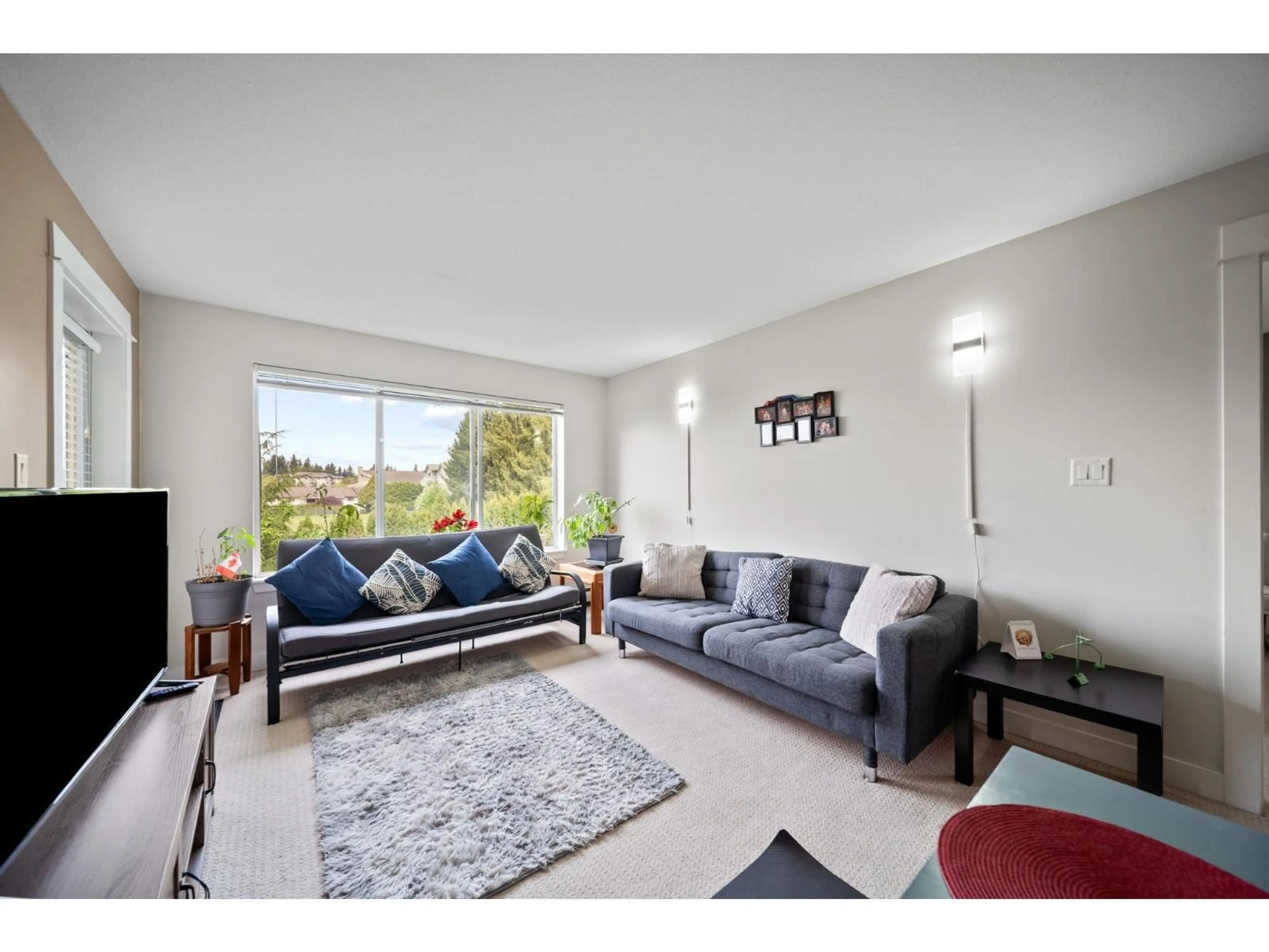 Living room with furniture, unknown for 219 - 32725 GEORGE FERGUSON WAY, Abbotsford British Columbia V2T5M5