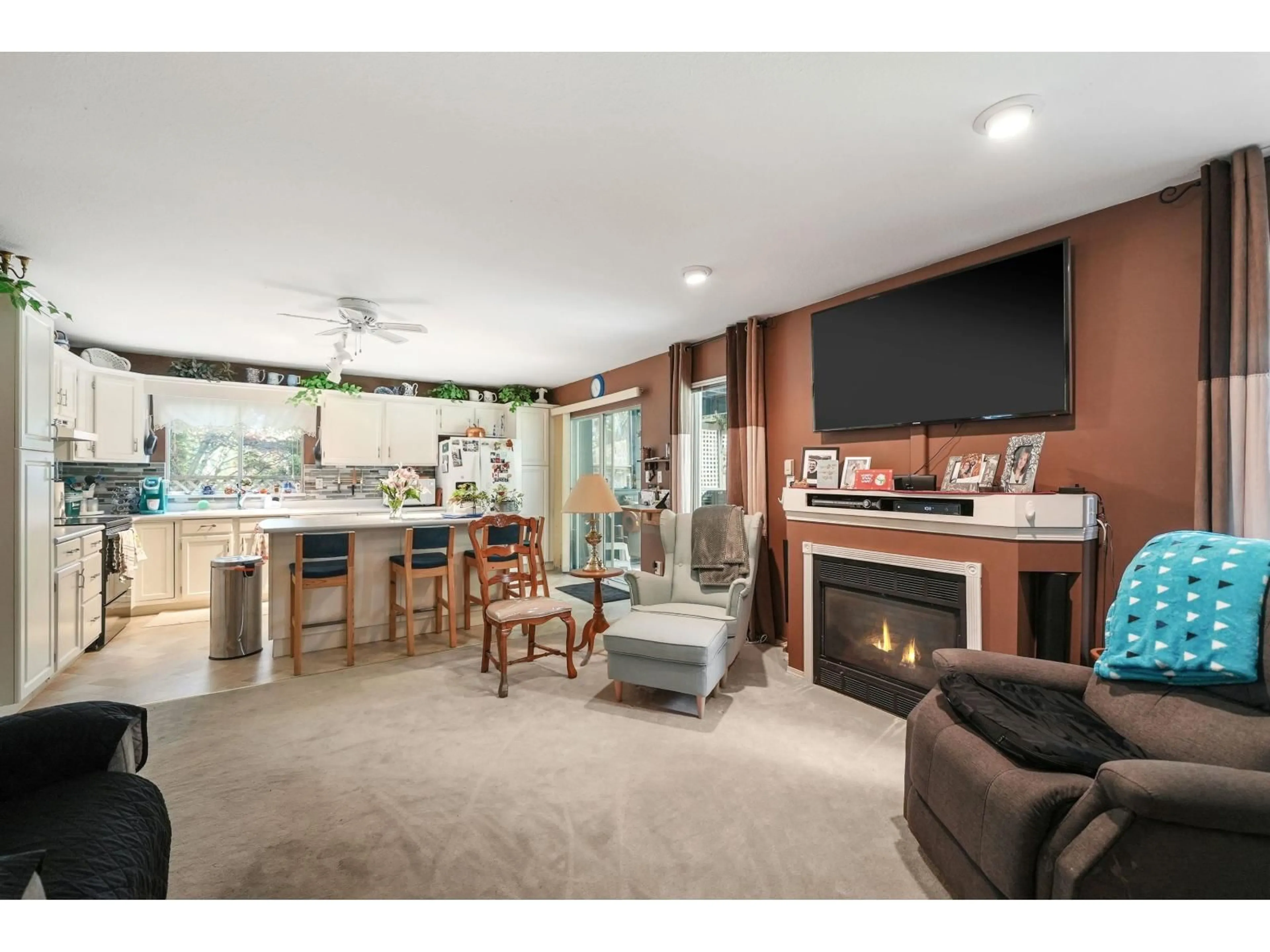 Unknown for 6027 192 STREET, Surrey British Columbia V3S4N9