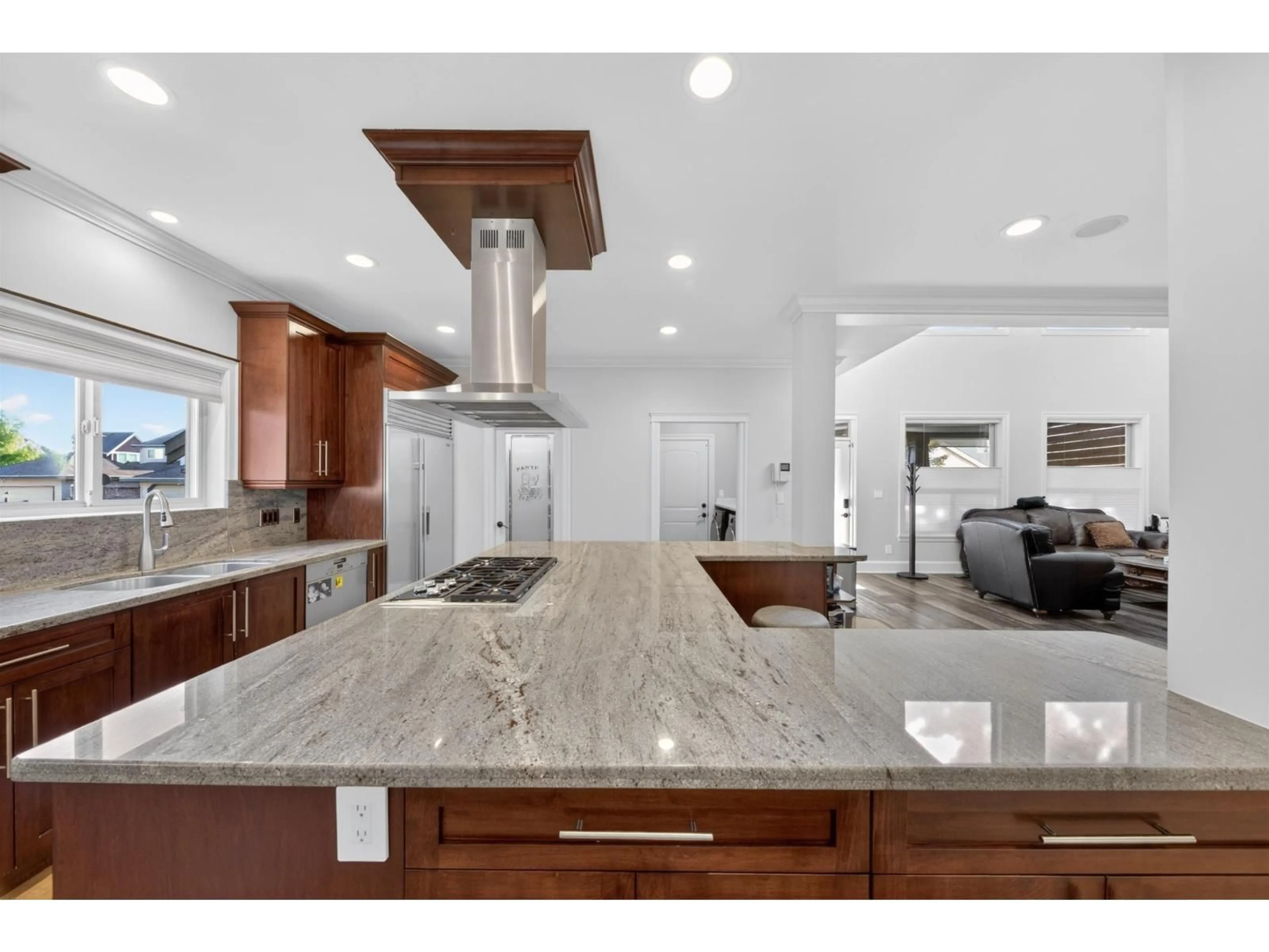 Open concept kitchen, ceramic/tile floor for 7257 197B STREET, Langley British Columbia V2Y3H7