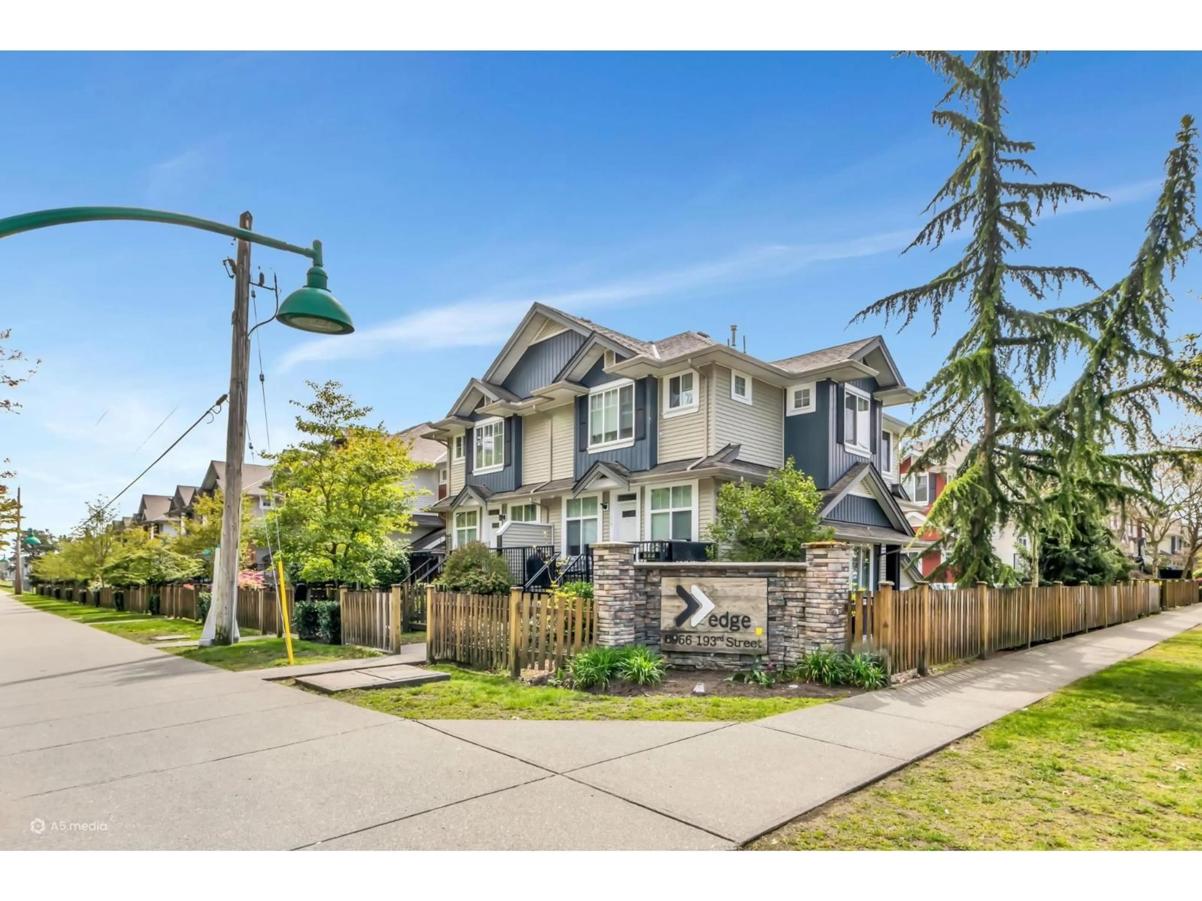 Unknown for 19 - 6956 193 STREET, Surrey British Columbia V4N6E7