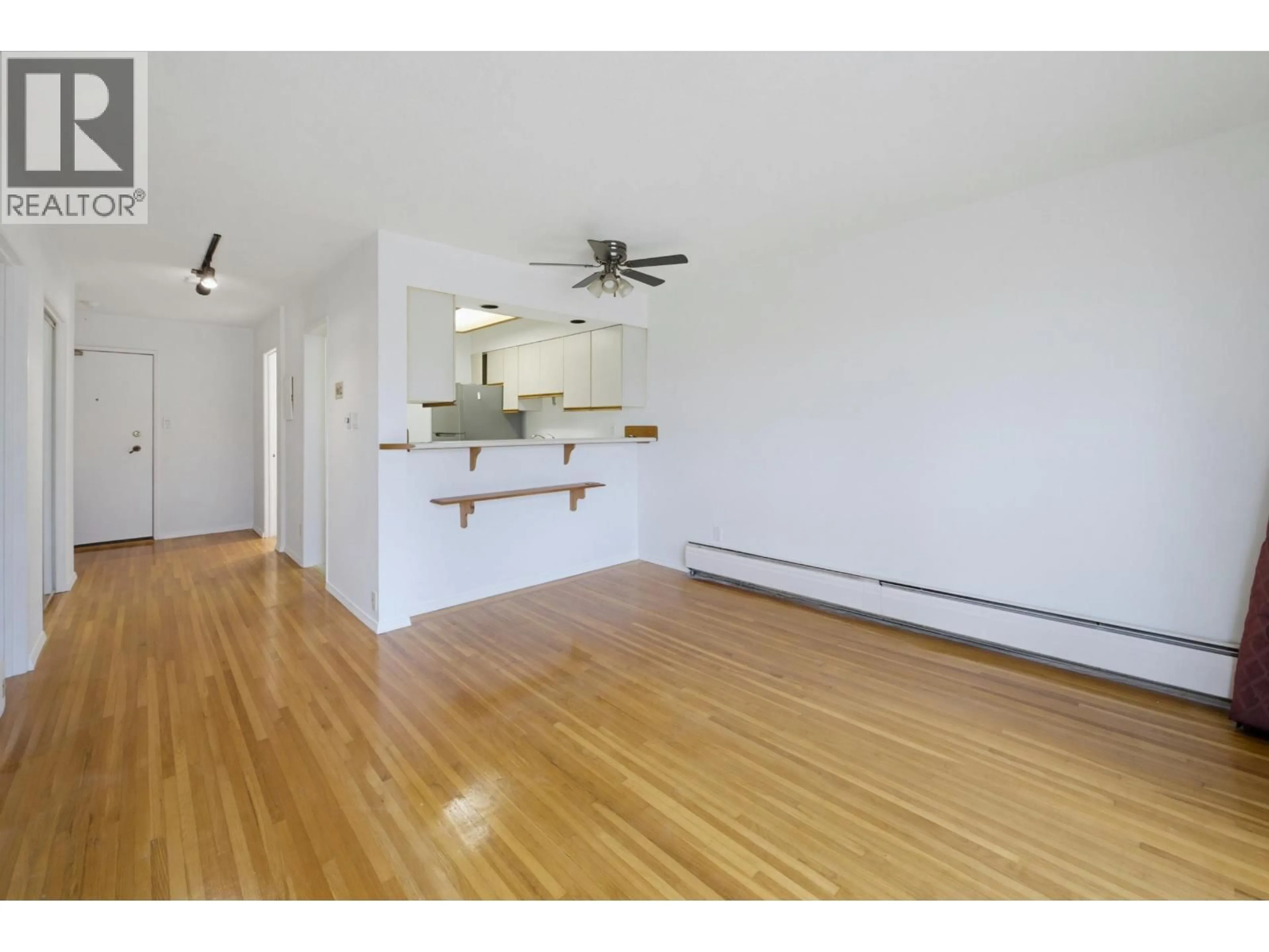 A pic of a room for 301 - 2125 2ND AVENUE, Vancouver British Columbia V6K1H7