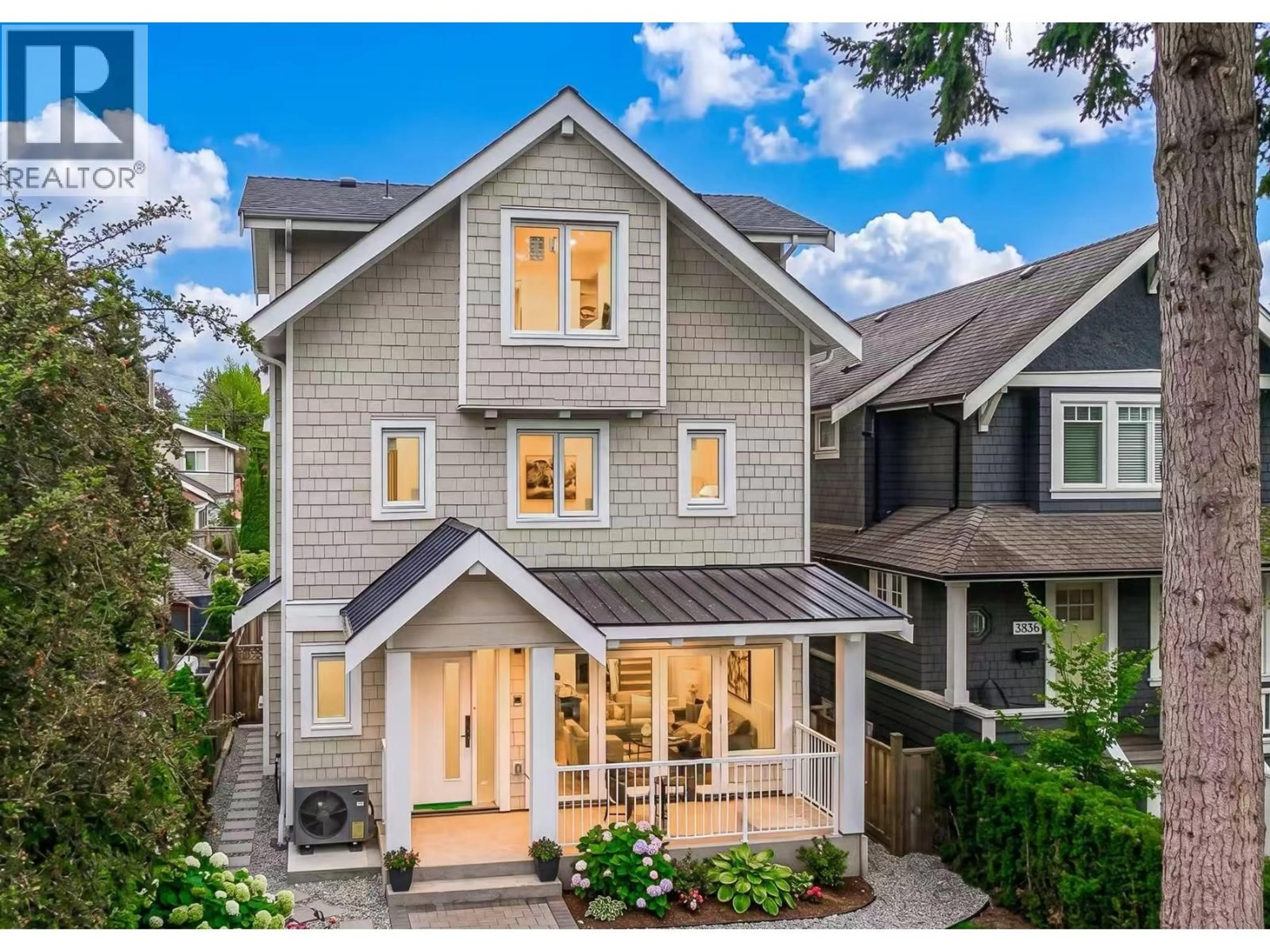 Home with vinyl exterior material, street for 1 - 3638 3RD AVENUE, Vancouver British Columbia V6R1L9