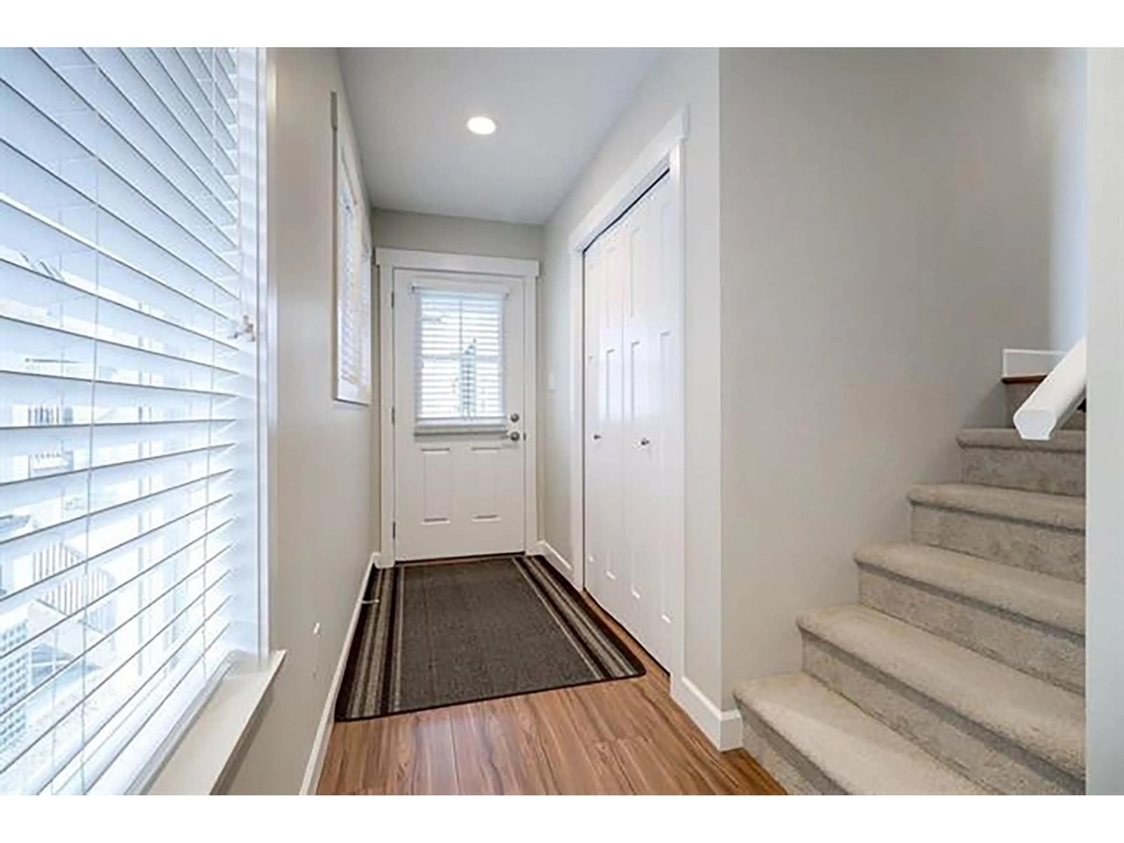 Indoor entryway for 5 - 7157 210 STREET, Langley British Columbia V2Y0T3