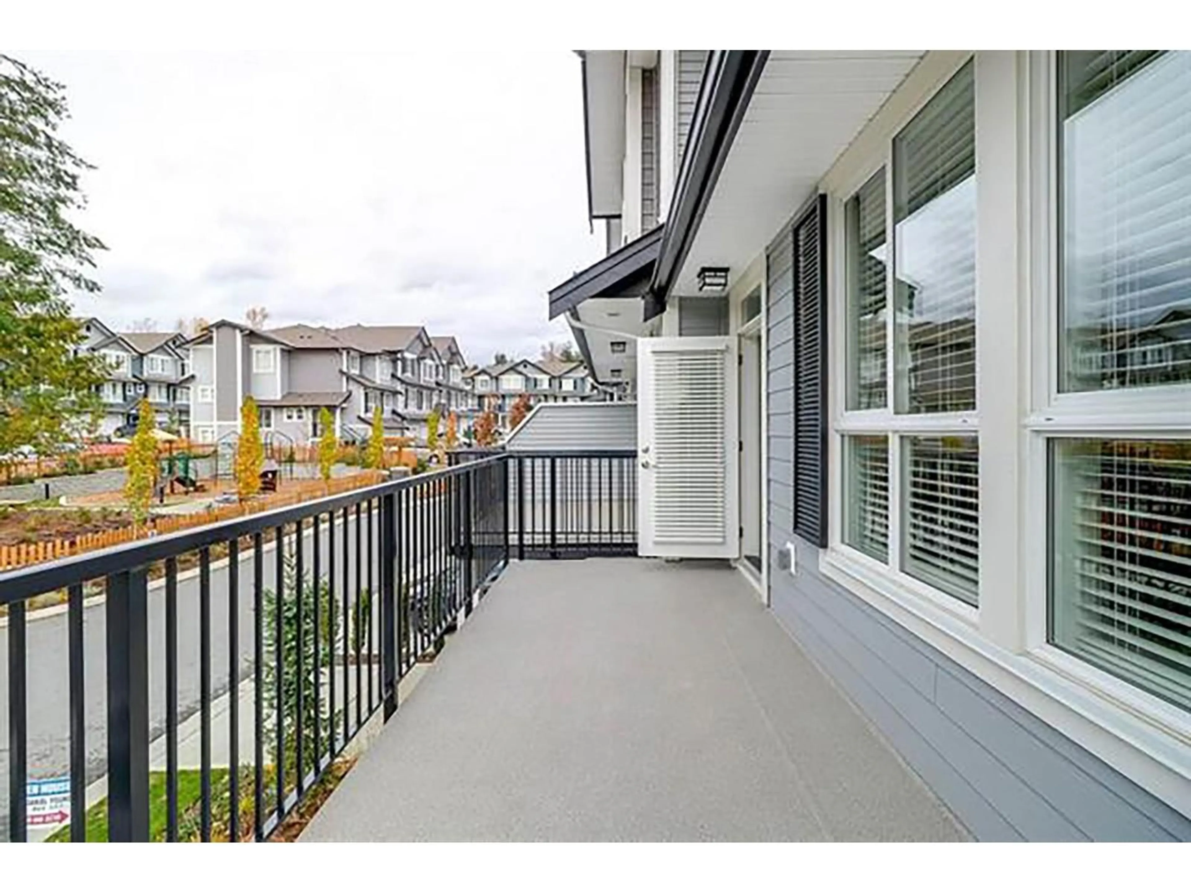 Patio, unknown for 5 - 7157 210 STREET, Langley British Columbia V2Y0T3