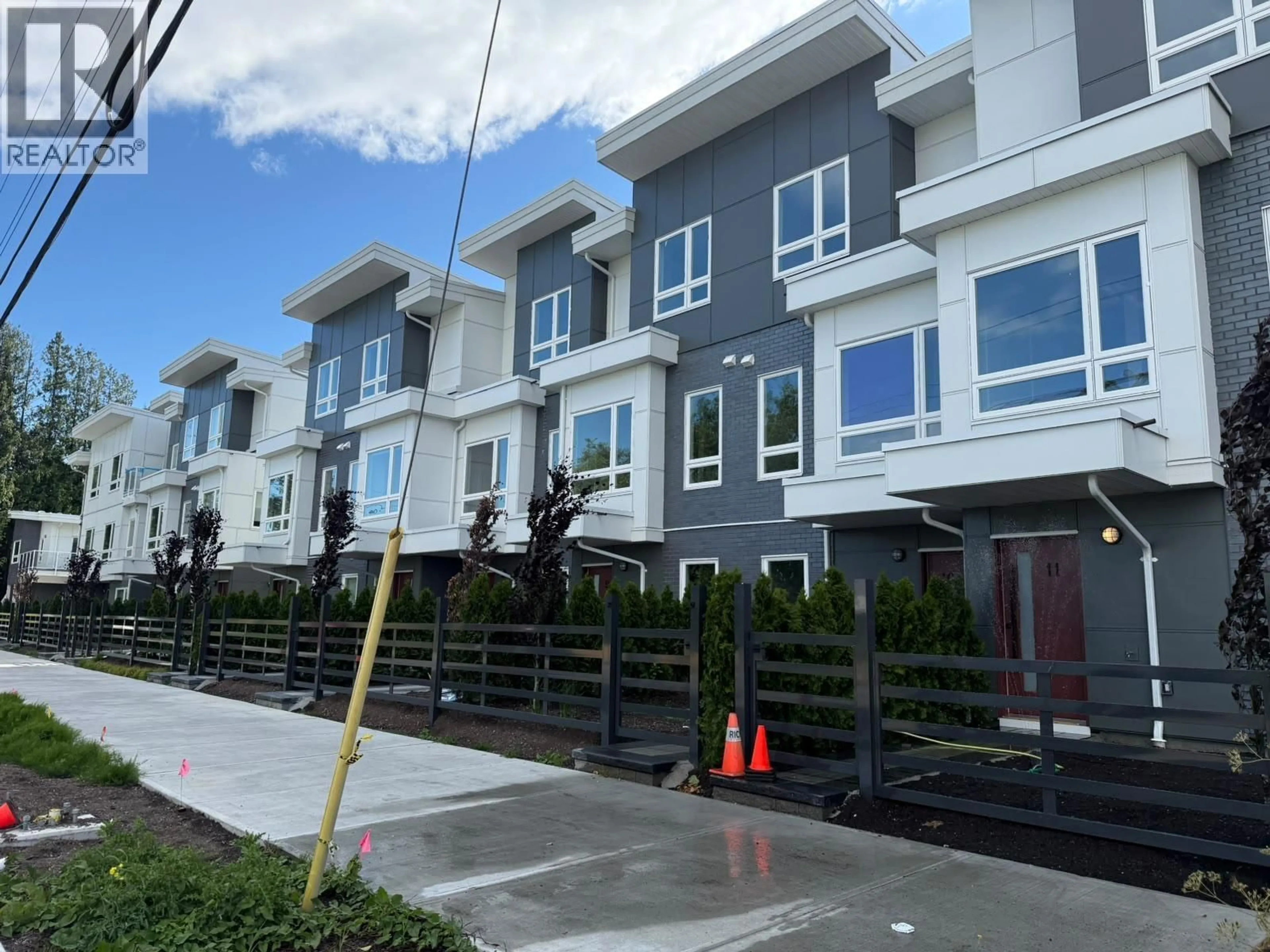 Home with vinyl exterior material, street for 4 - 3033 SHELL ROAD, Richmond British Columbia V6X0B8