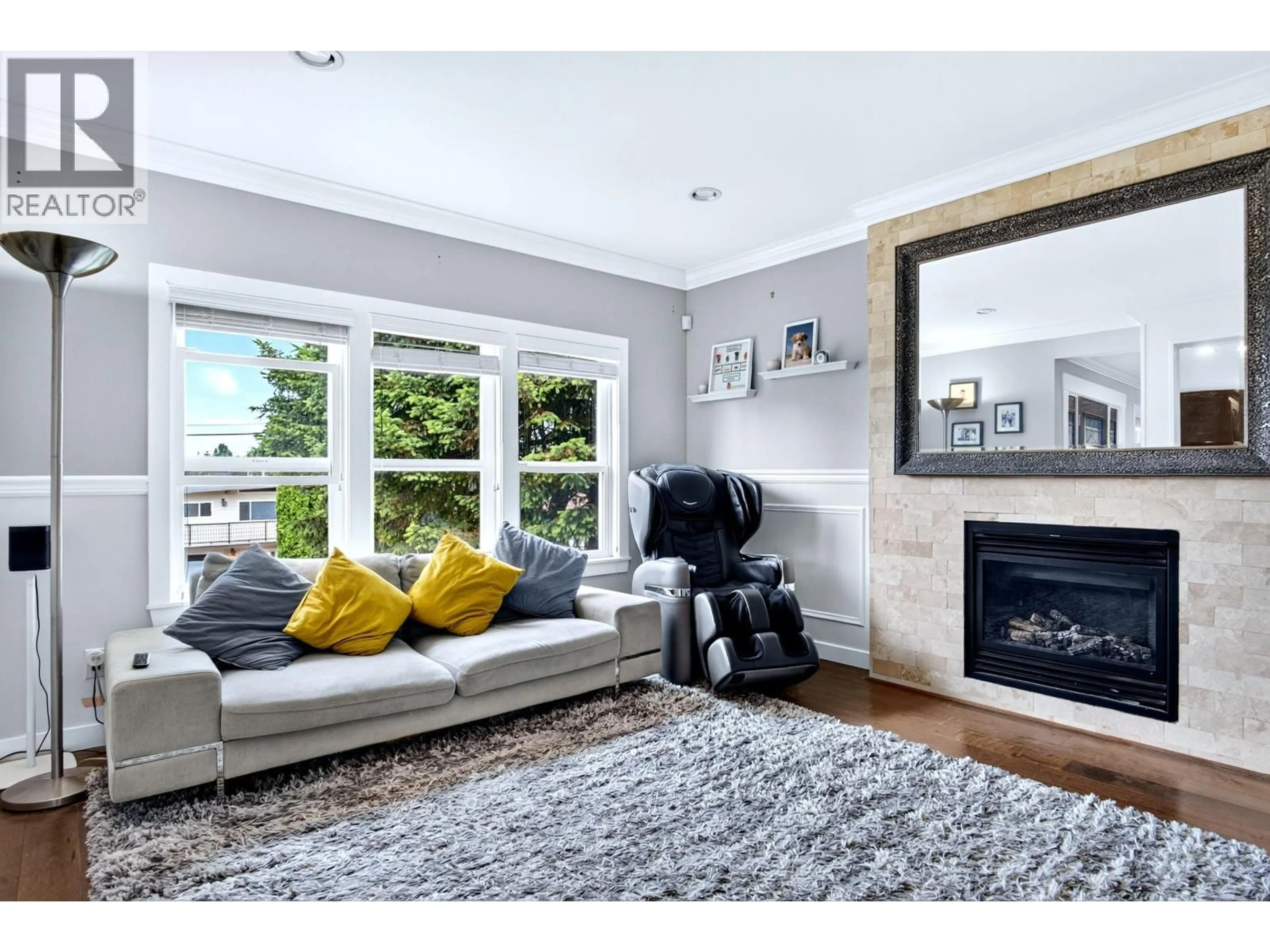 Living room with furniture, wood/laminate floor for 369 MUNDY STREET, Coquitlam British Columbia V3K5M7