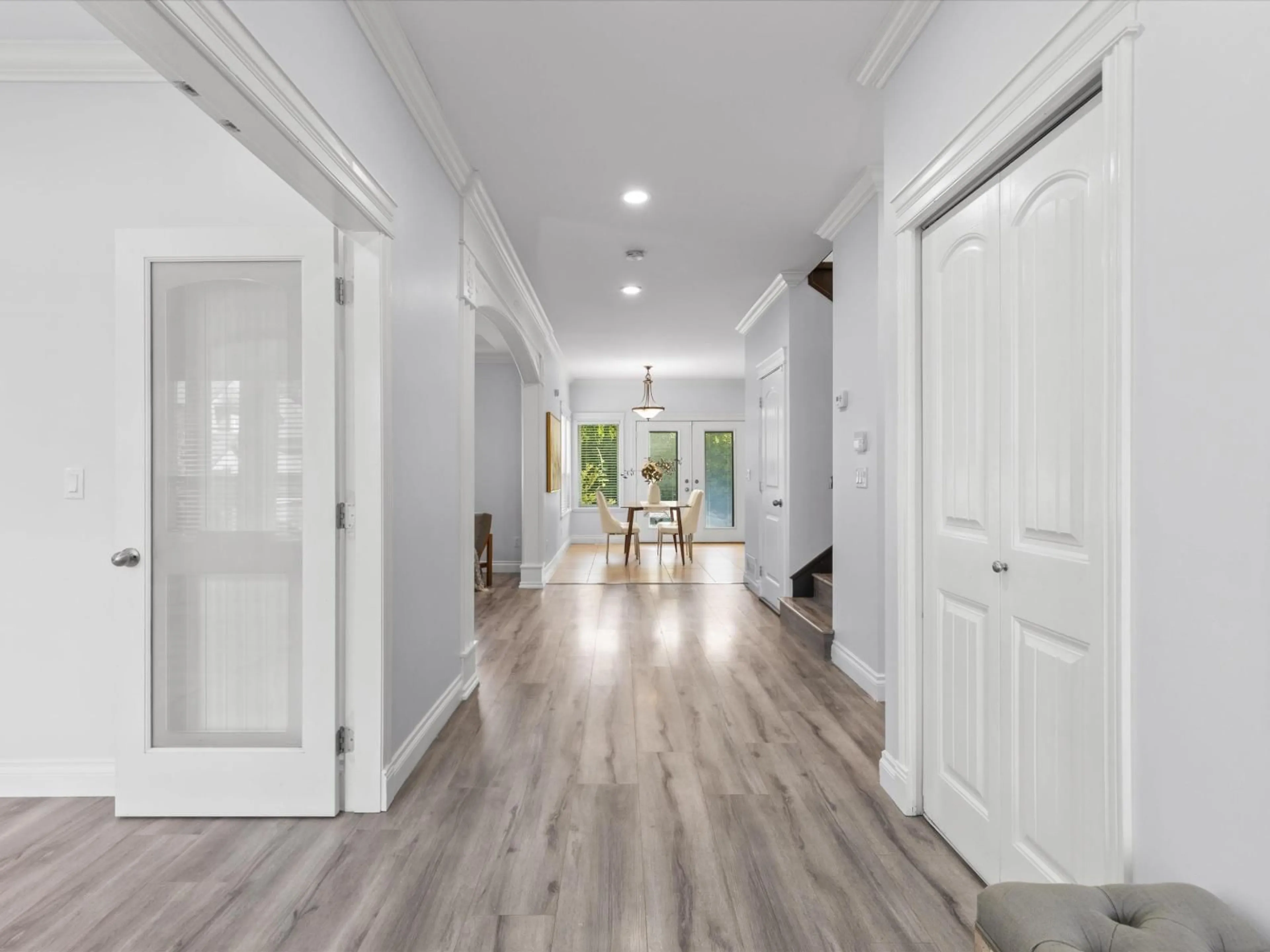 Indoor entryway for 46242 KERMODE CRESCENT, Chilliwack British Columbia V2R0C7