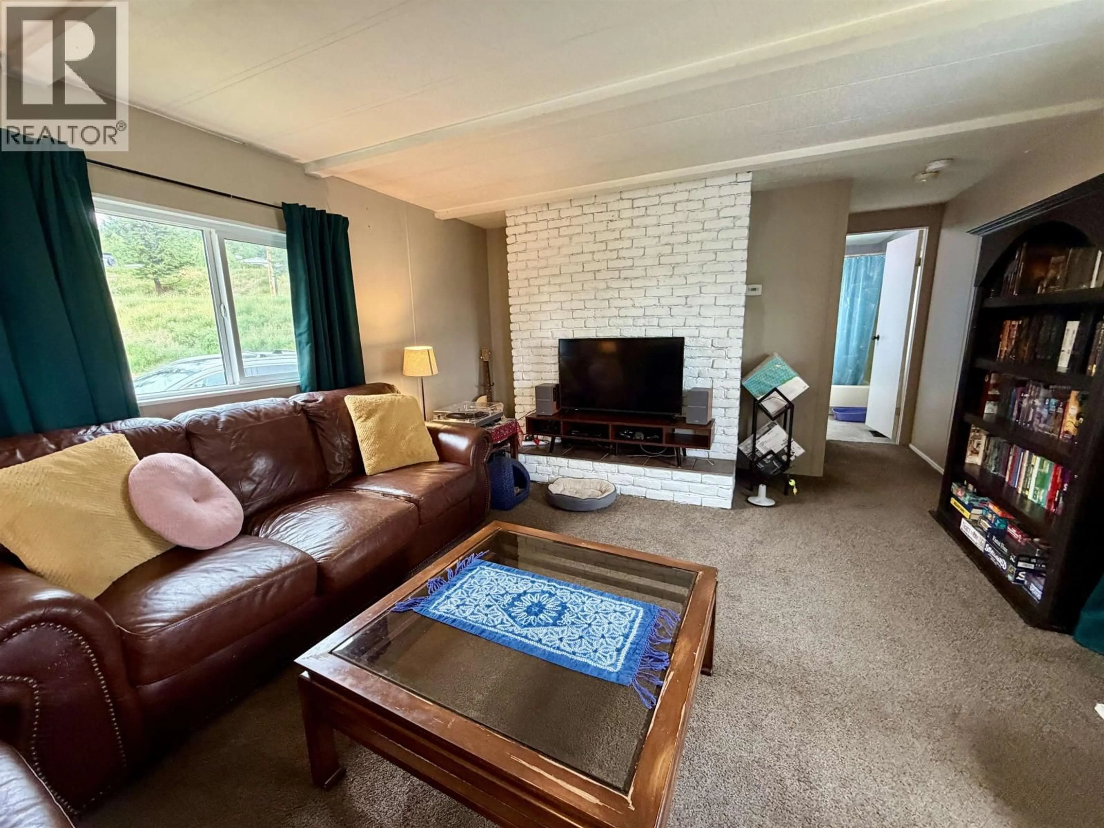 Living room with furniture, unknown for 77 - 770 11TH AVENUE, Williams Lake British Columbia V2G2M4