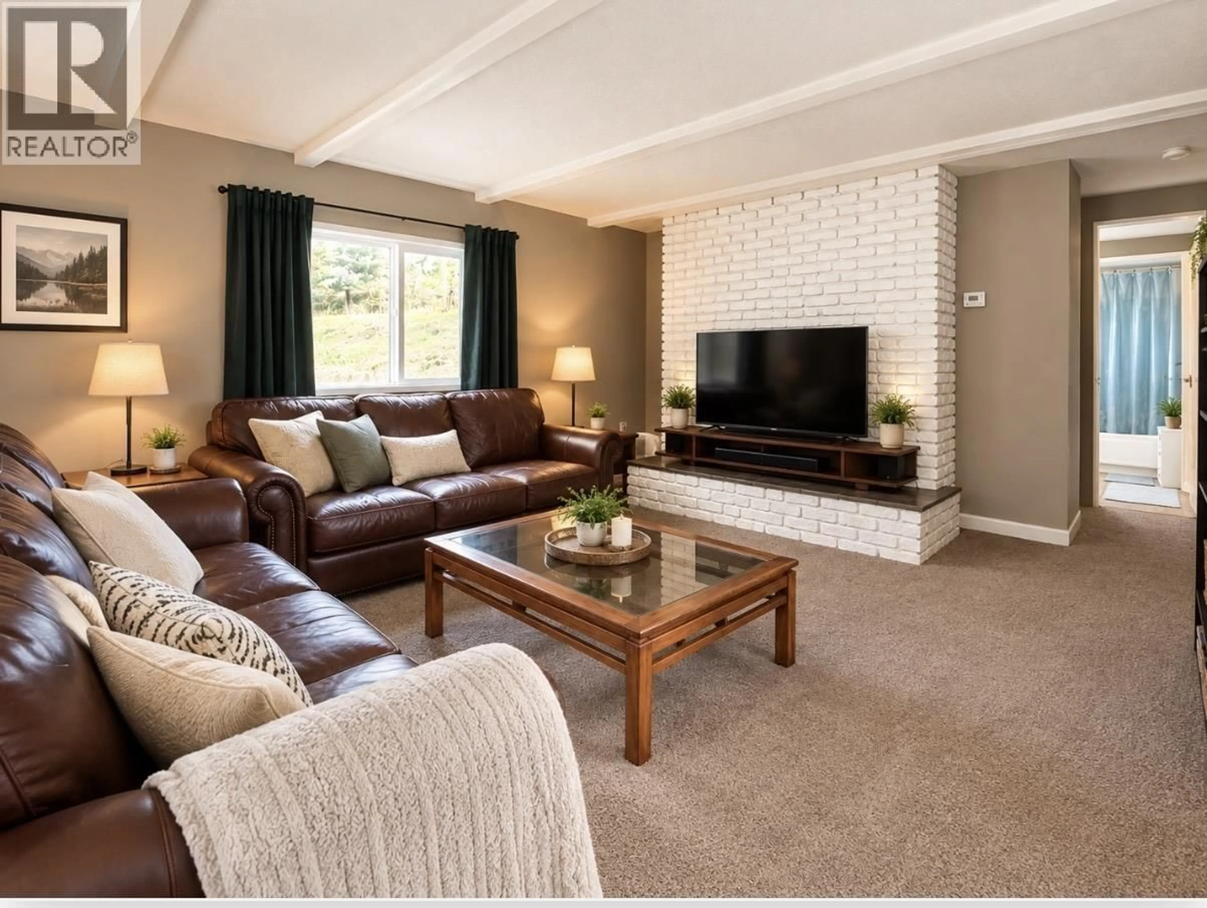 Living room with furniture, unknown for 77 - 770 11TH AVENUE, Williams Lake British Columbia V2G2M4