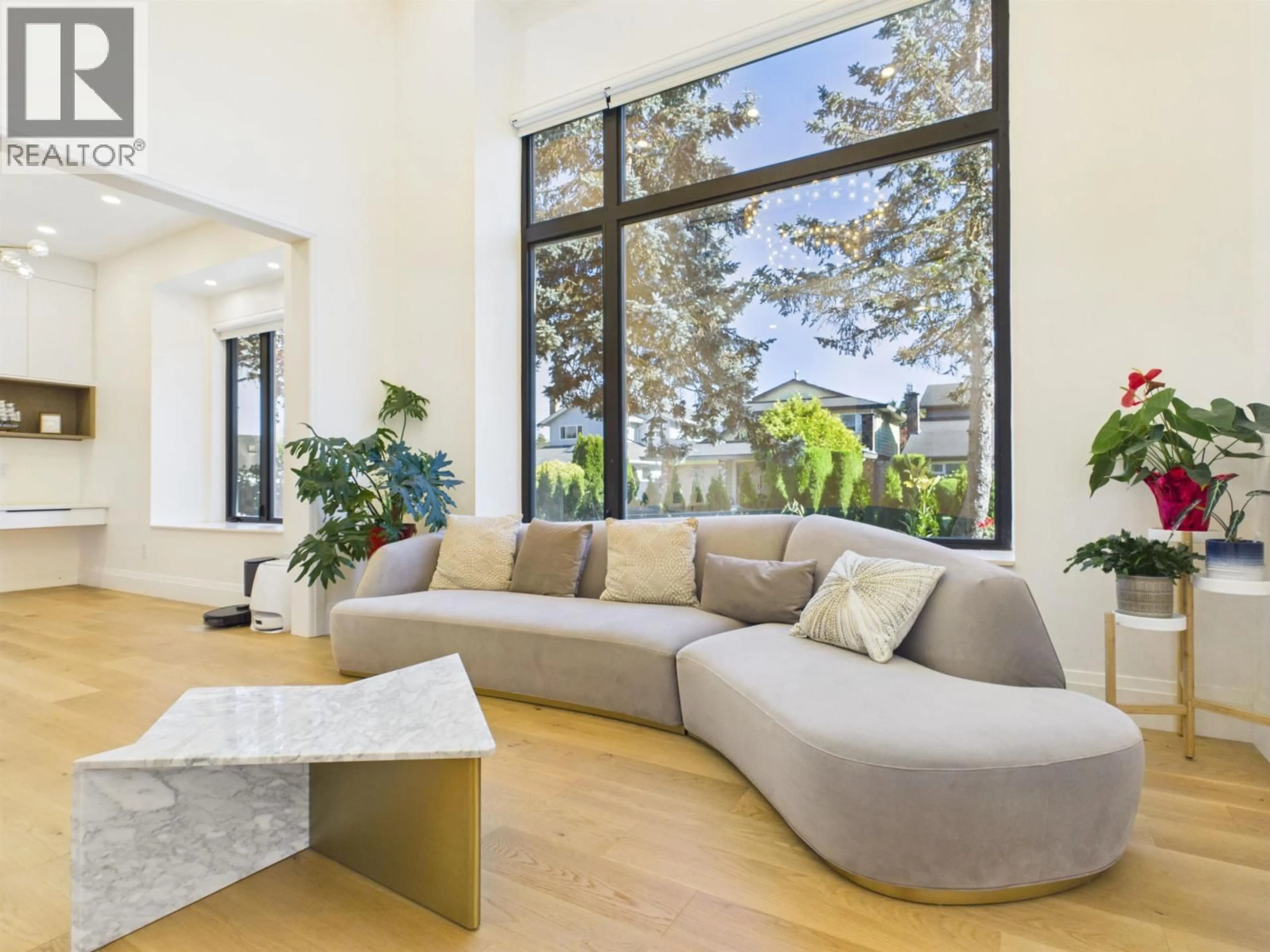 Living room with furniture, unknown for 5197 HOLLYWOOD DRIVE, Richmond British Columbia V7E4V3