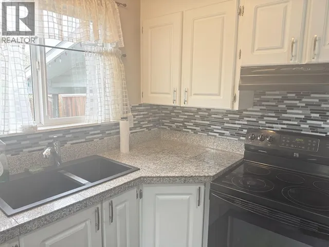 220 CRYSDALE DRIVE, Mackenzie 5