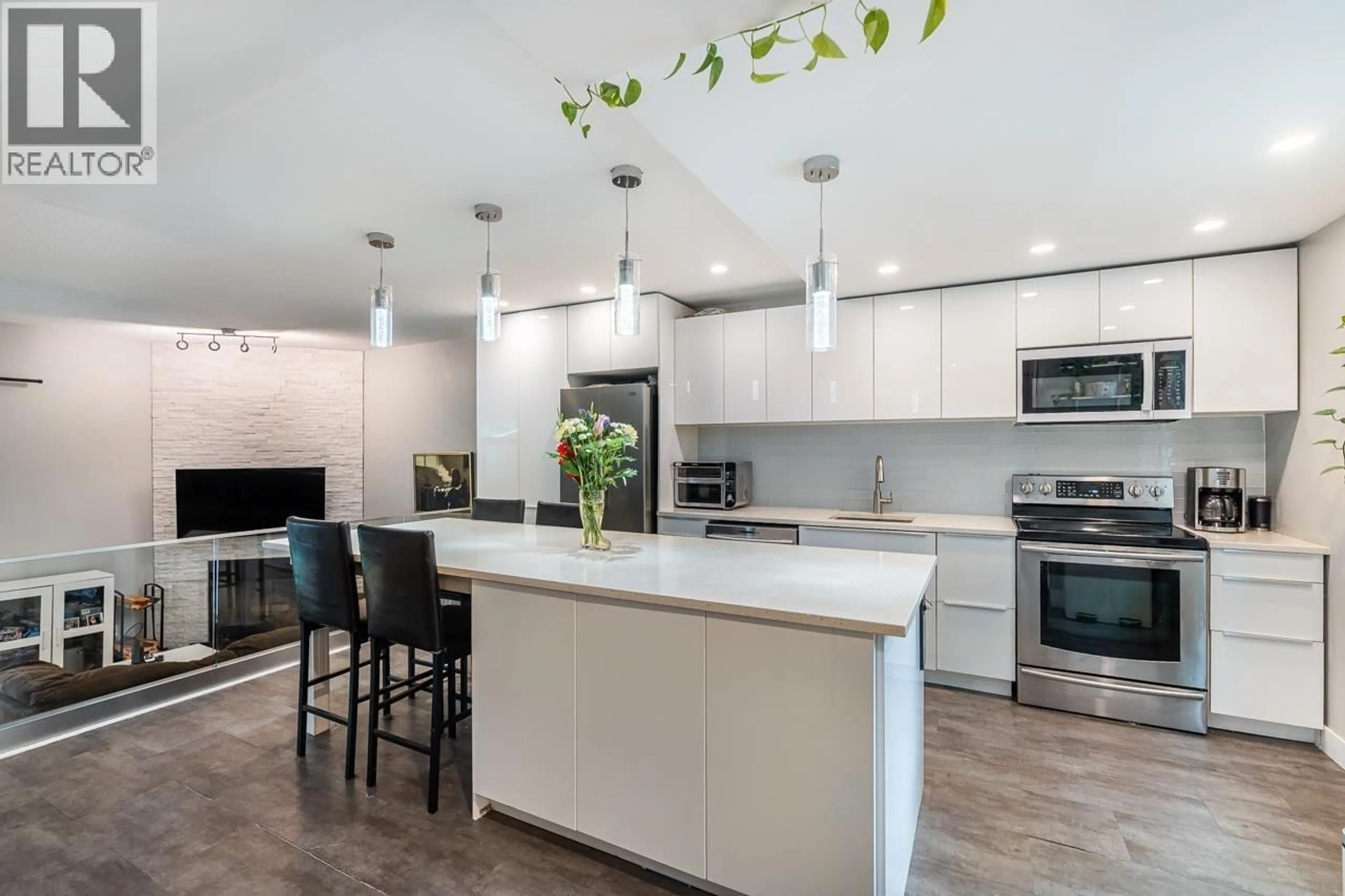 Open concept kitchen, unknown for 46 - 1240 FALCON DRIVE, Coquitlam British Columbia V3E2B4
