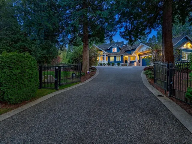 13464 VINE MAPLE DRIVE, Surrey 3