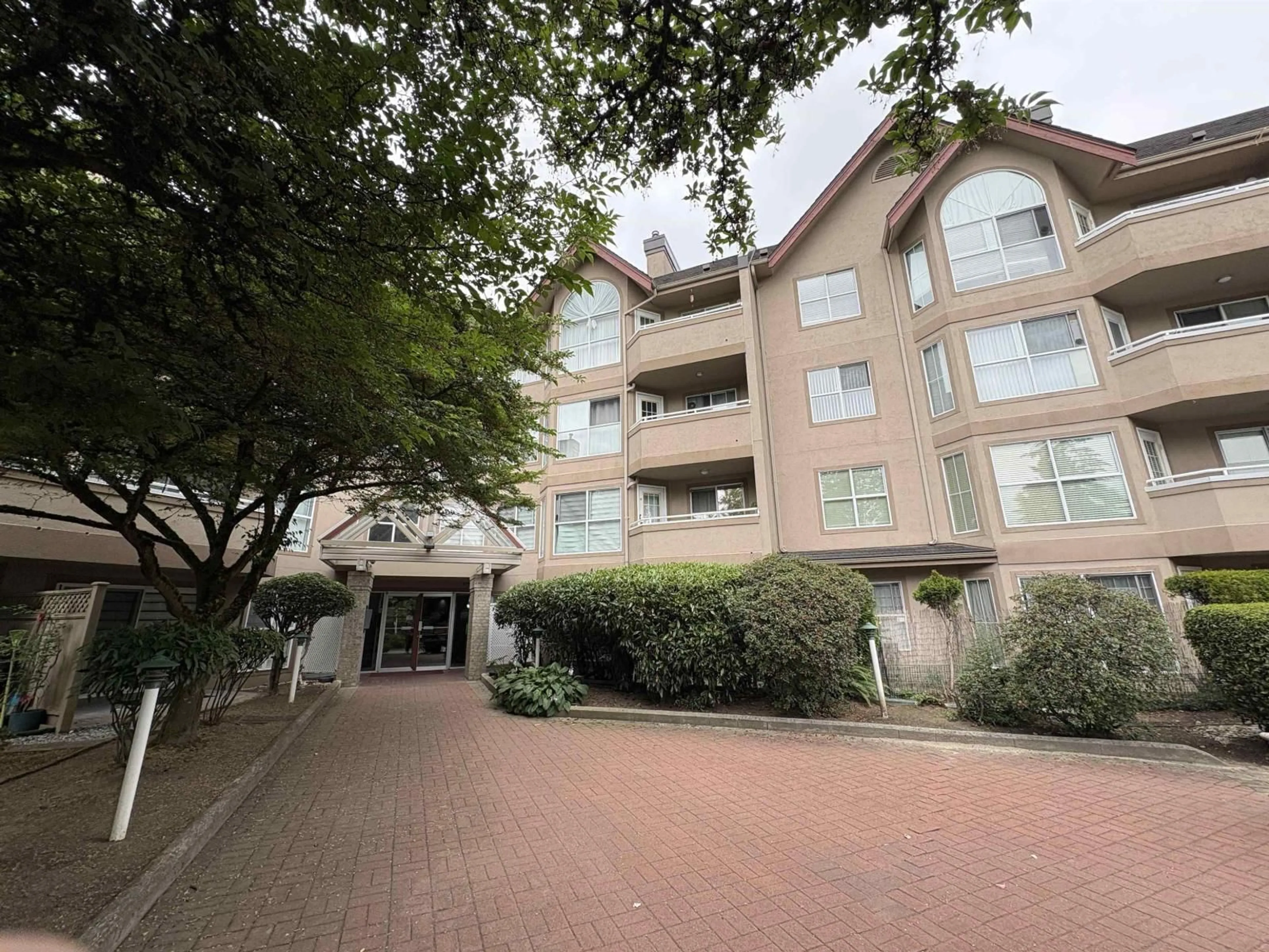 Unknown for 310 - 7435 121A STREET, Surrey British Columbia V3W0W8