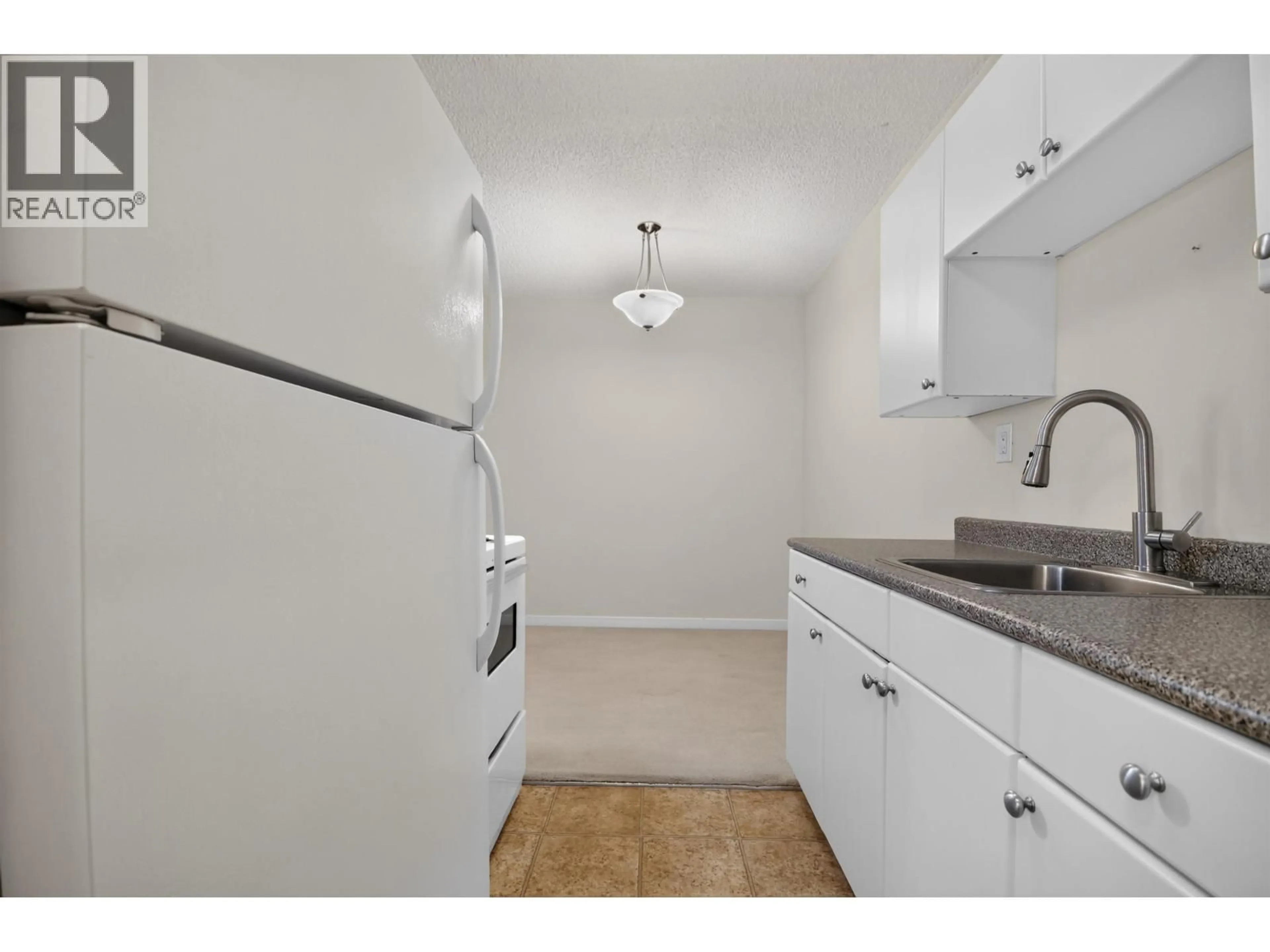Standard kitchen, unknown for 118 - 1655 NELSON STREET, Vancouver British Columbia V6G1M3