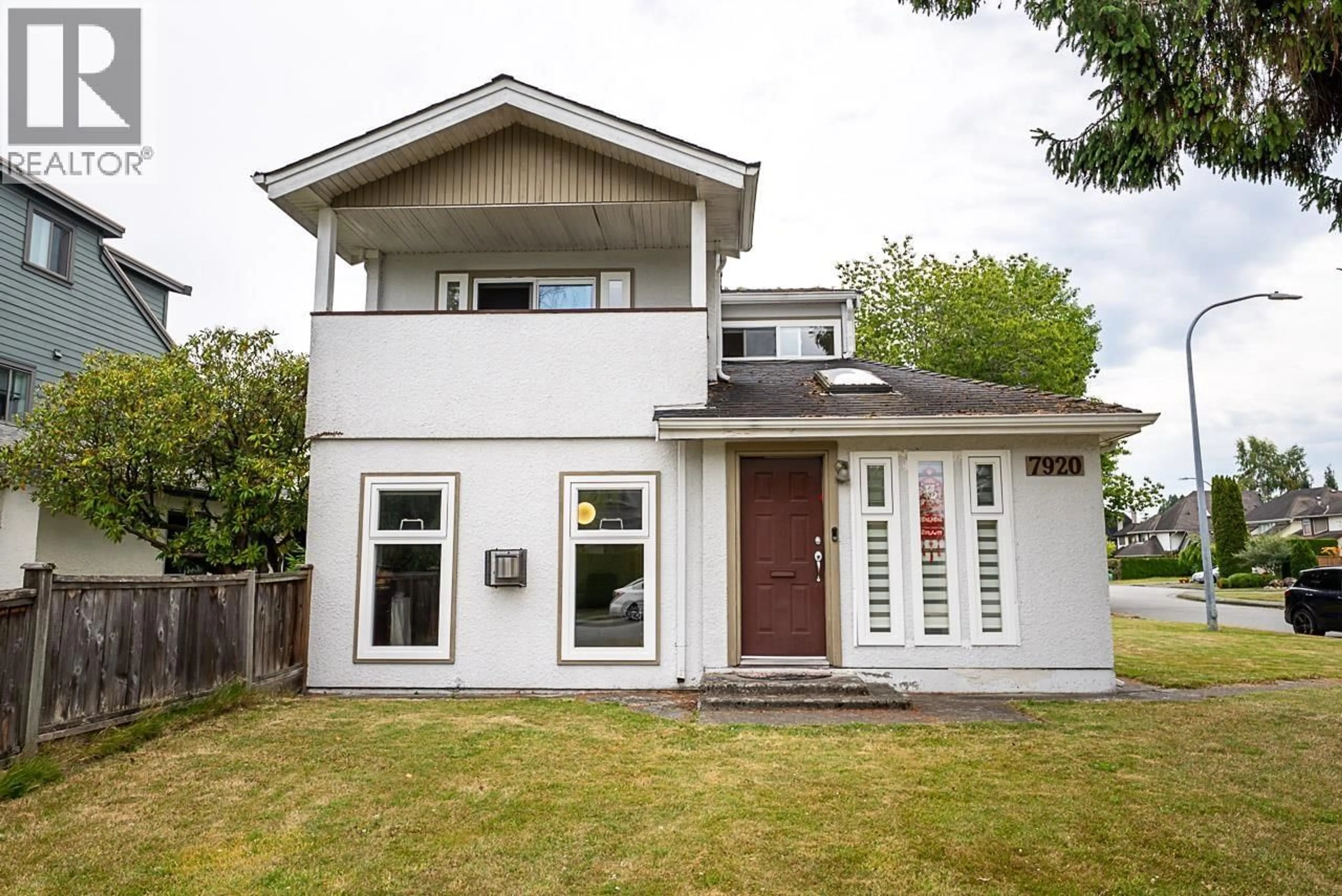 Home with vinyl exterior material, street for 7920 FROBISHER DRIVE, Richmond British Columbia V7C4N5