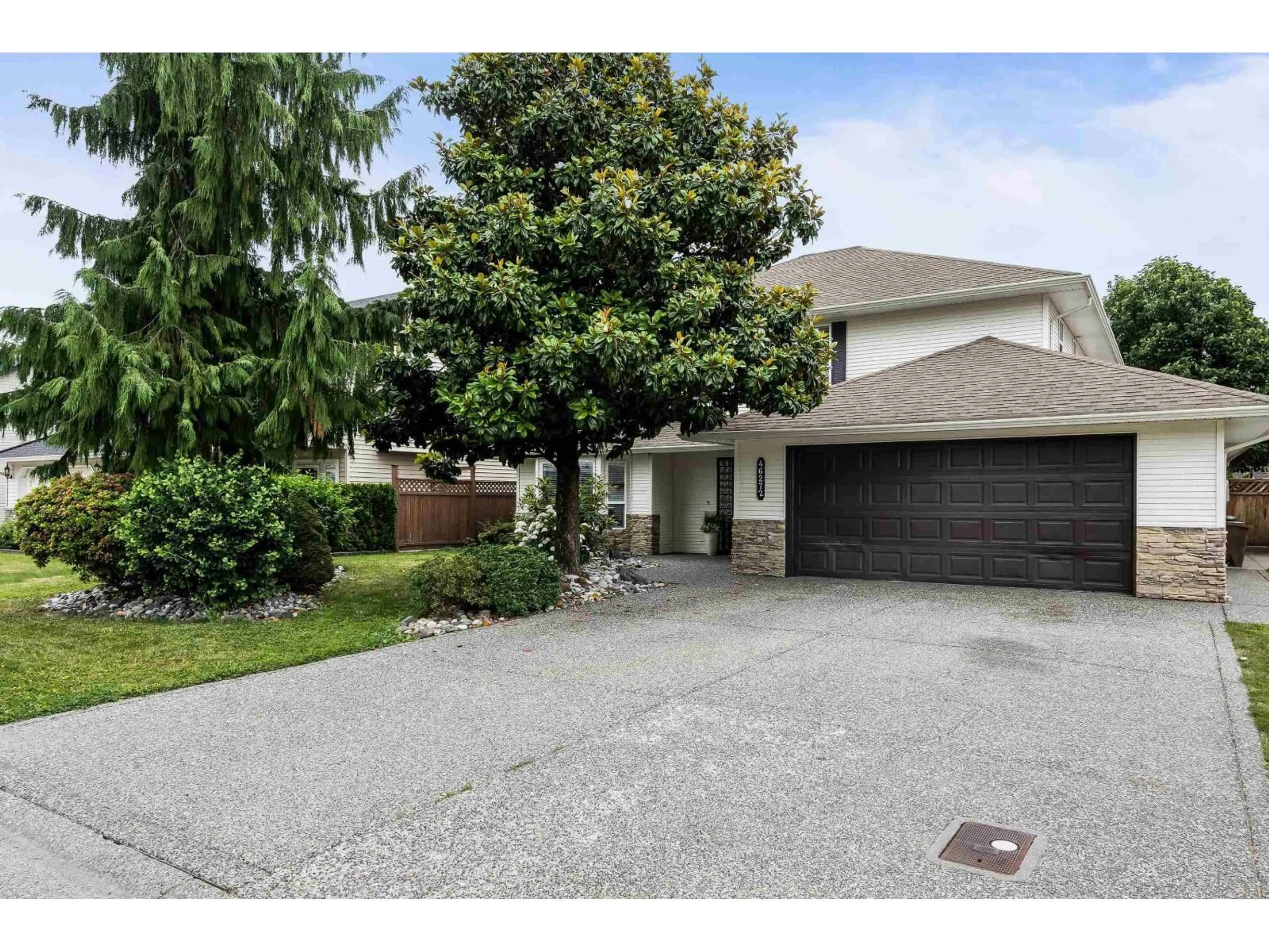A pic from outside/outdoor area/front of a property/back of a property/a pic from drone, street for 46272 RANCHERO DRIVE, Chilliwack British Columbia V2R3Z6