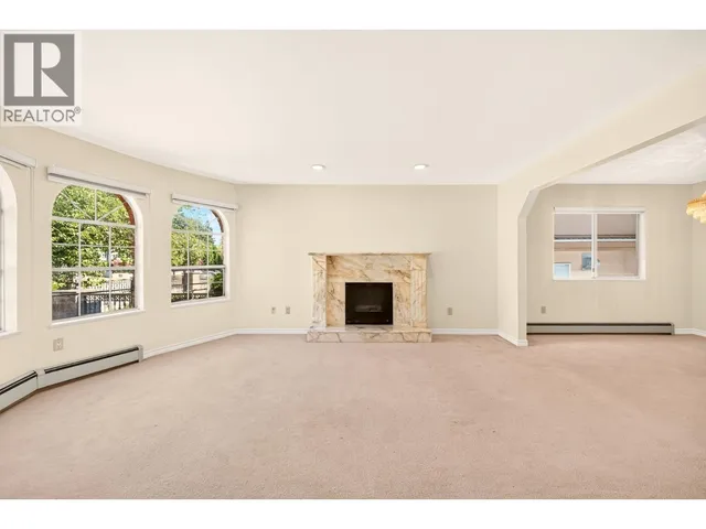 7275 VICTORIA DRIVE, Vancouver 4