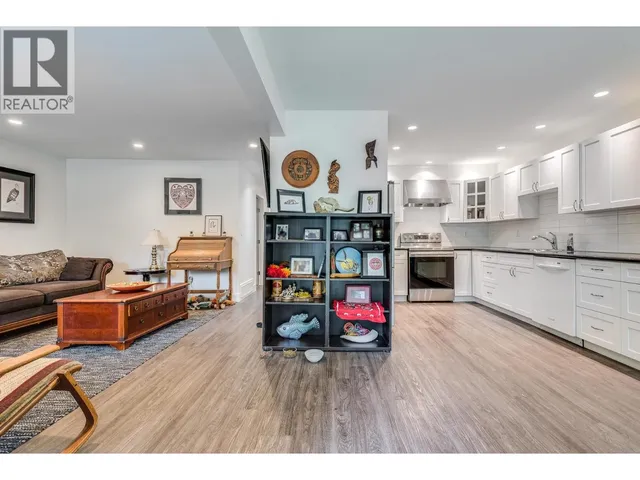 2031 MANNING AVENUE, Port Coquitlam 5