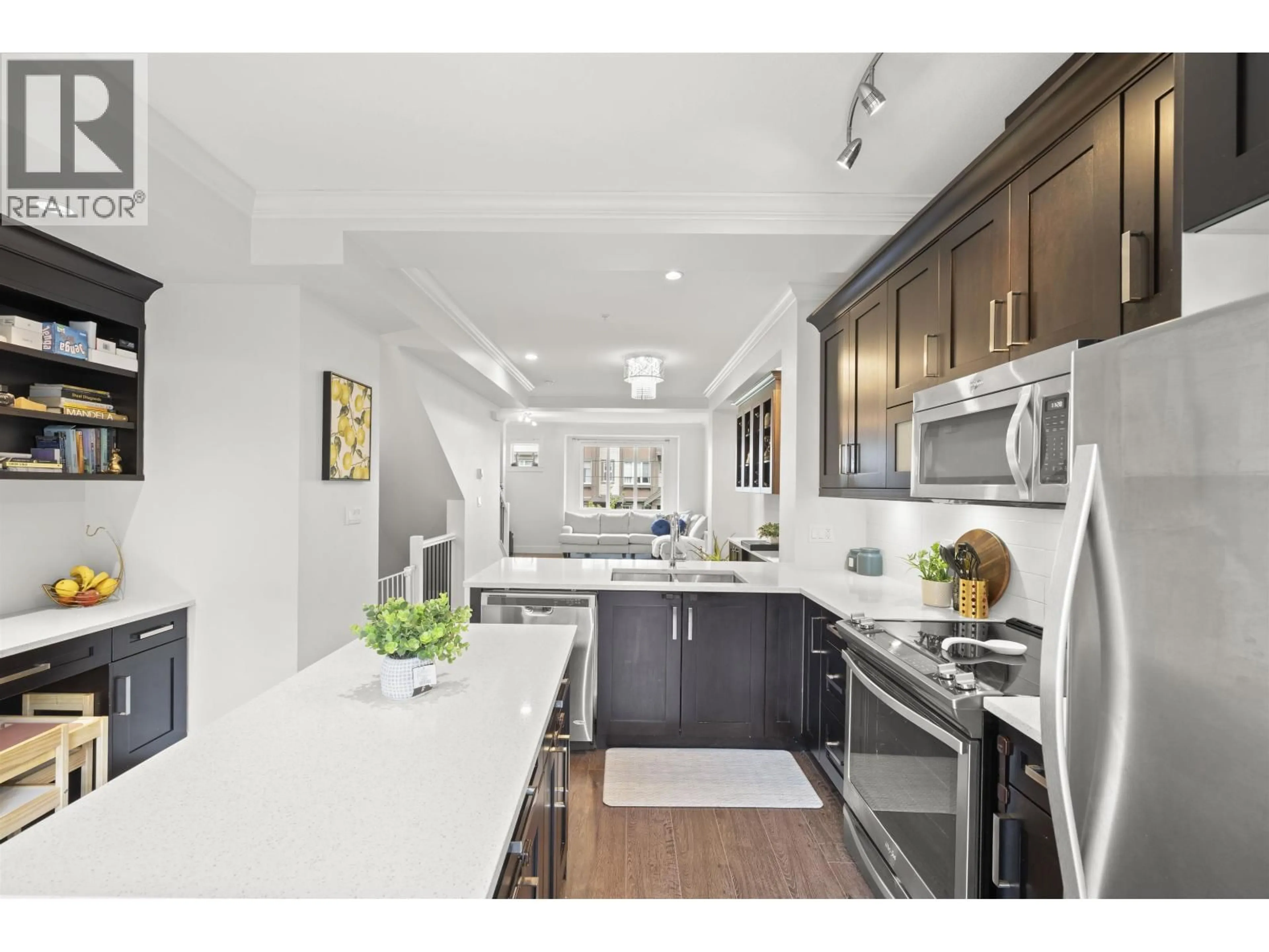 Open concept kitchen, ceramic/tile floor for 93 - 10151 240 STREET, Maple Ridge British Columbia V2W0G9