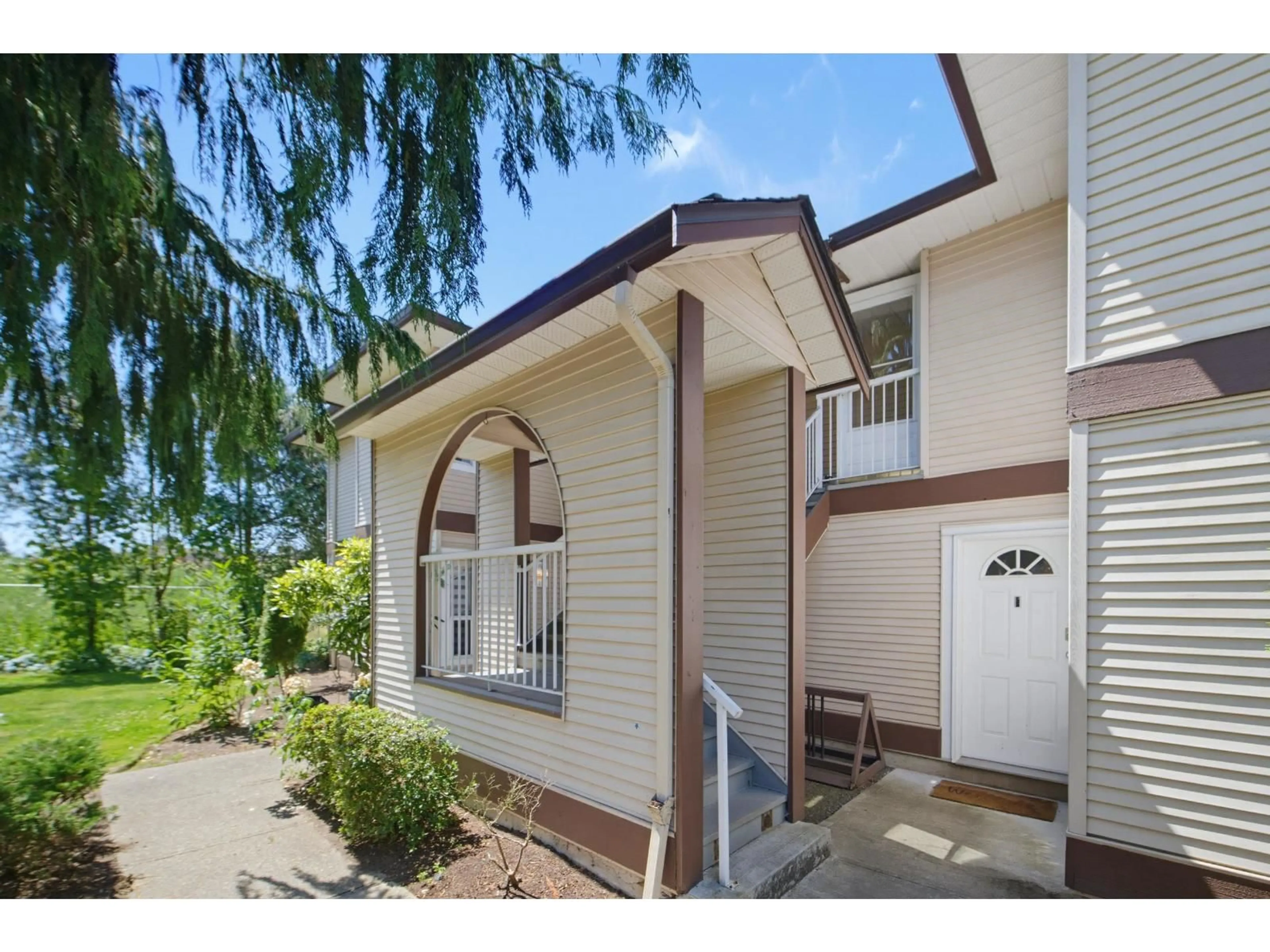 Unknown for 1107 - 1750 MCKENZIE ROAD, Abbotsford British Columbia V2S3Z3