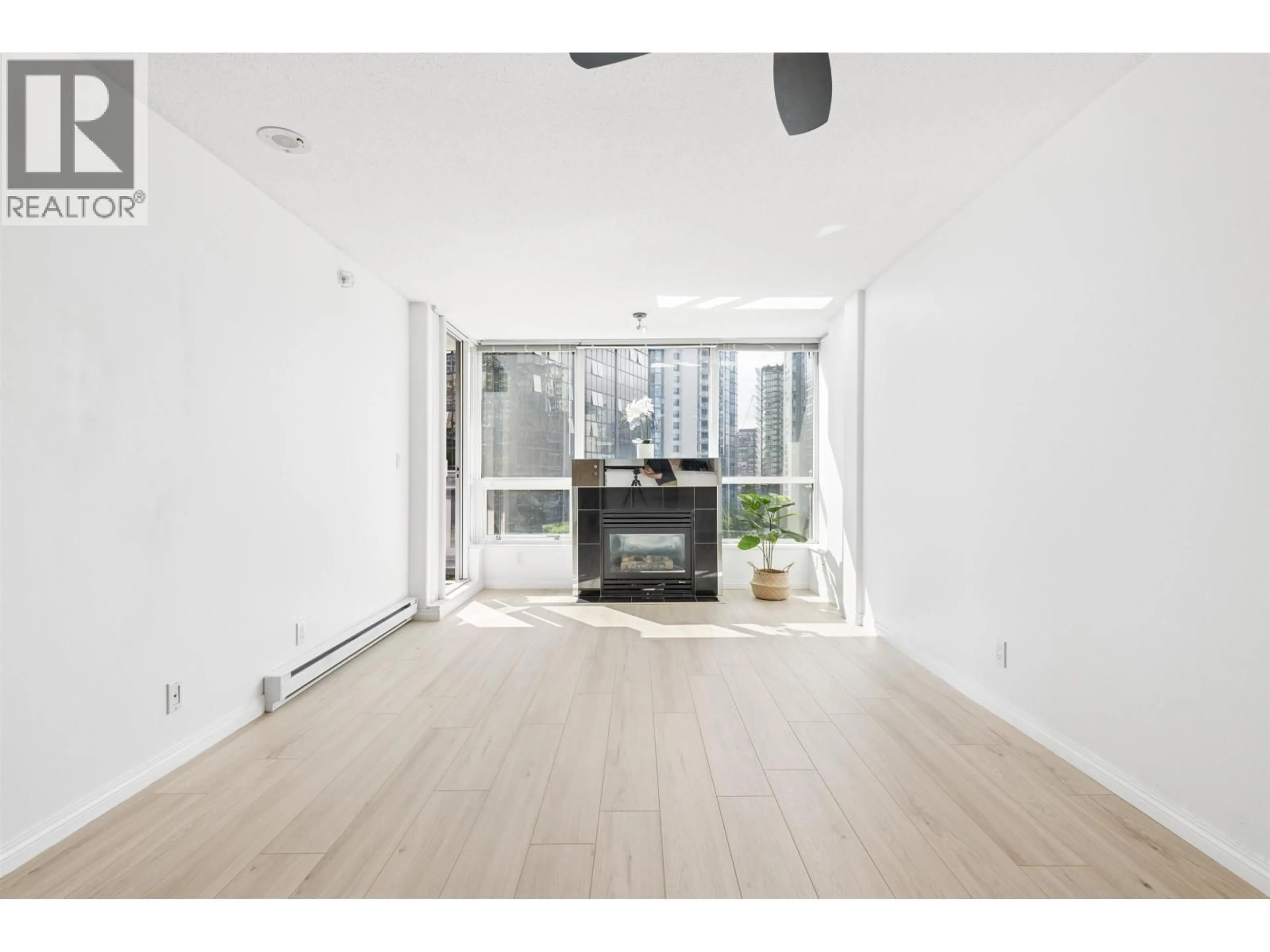 A pic of a room for 903 - 1328 PENDER STREET, Vancouver British Columbia V6E4T1