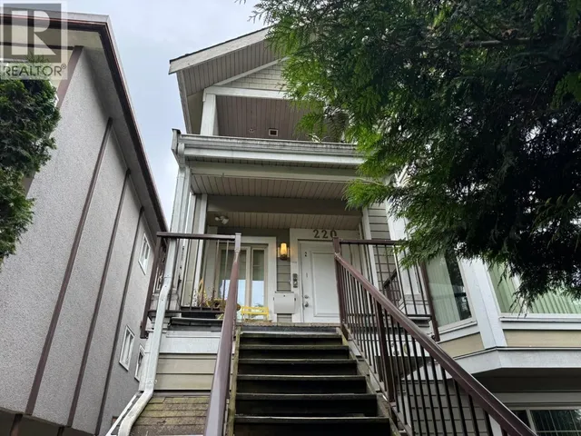 220 15TH AVENUE, Vancouver 3