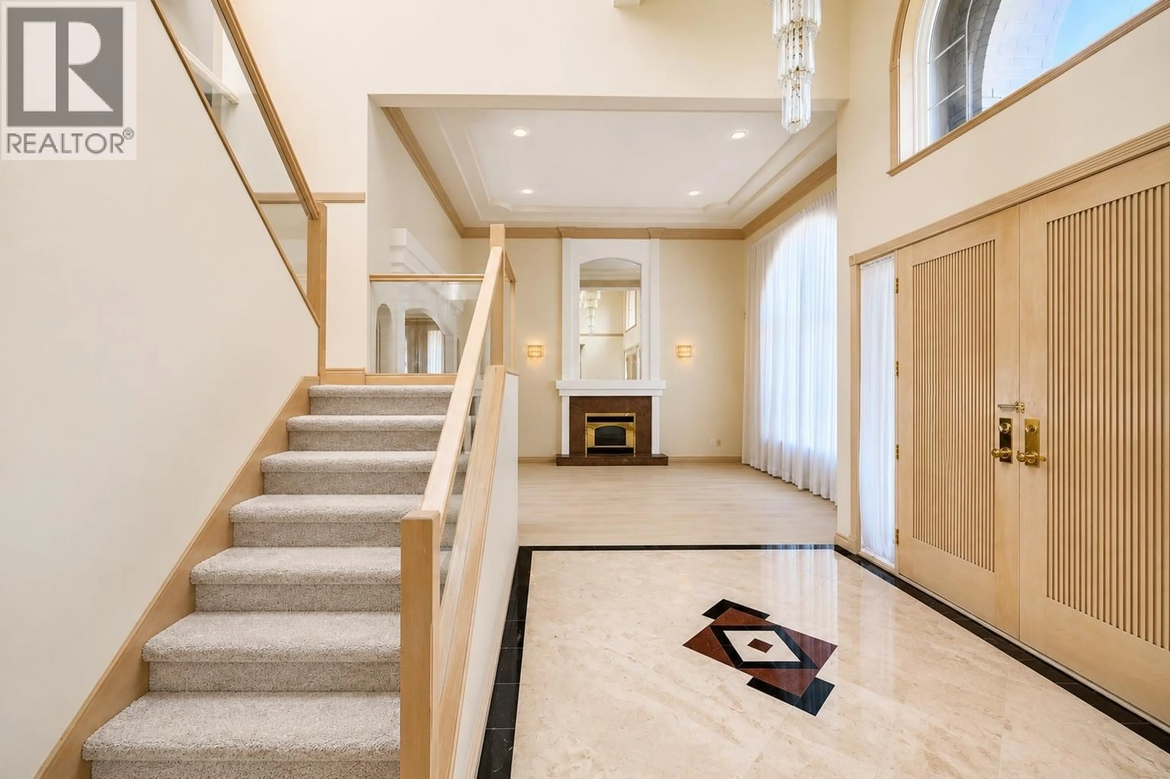 Indoor foyer for 9460 GORMOND ROAD, Richmond British Columbia V7E1N5