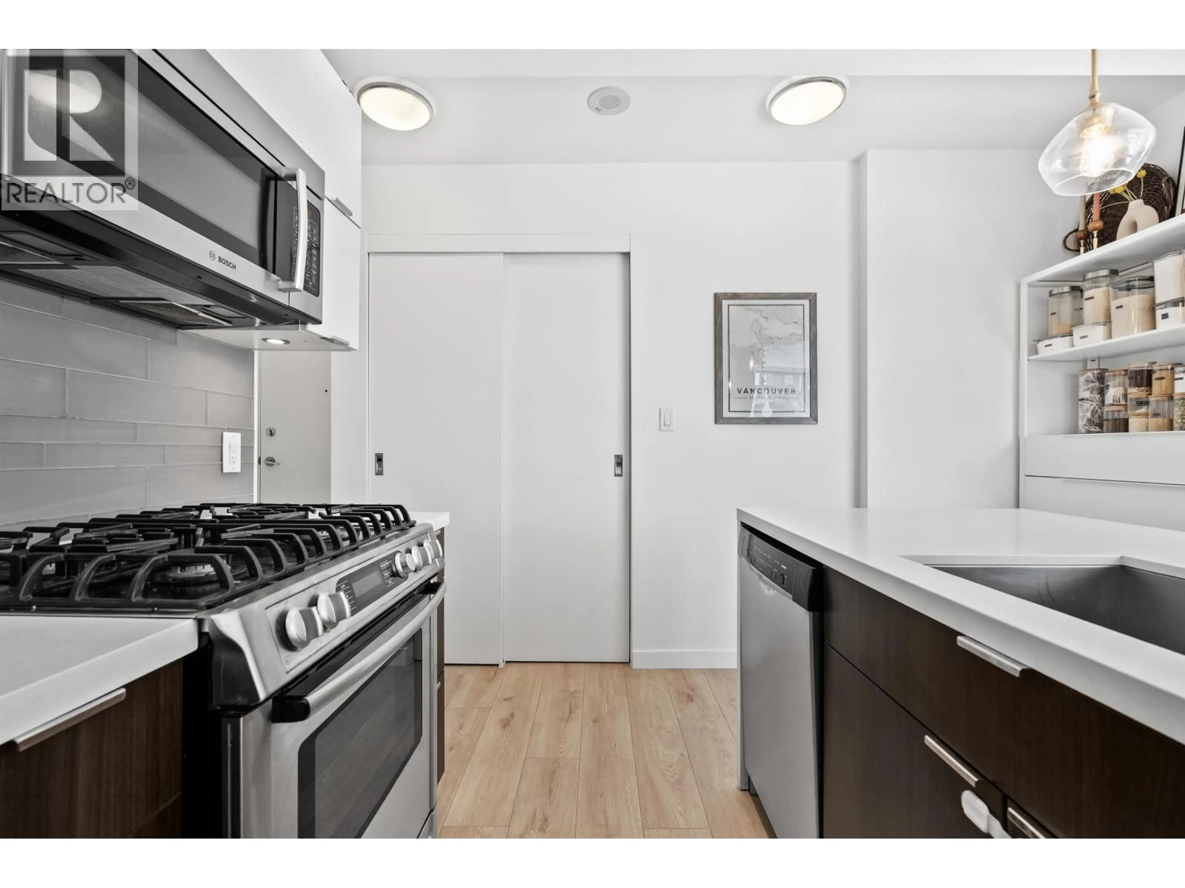 Standard kitchen, unknown for 503 - 1775 QUEBEC STREET, Vancouver British Columbia V5T0E3
