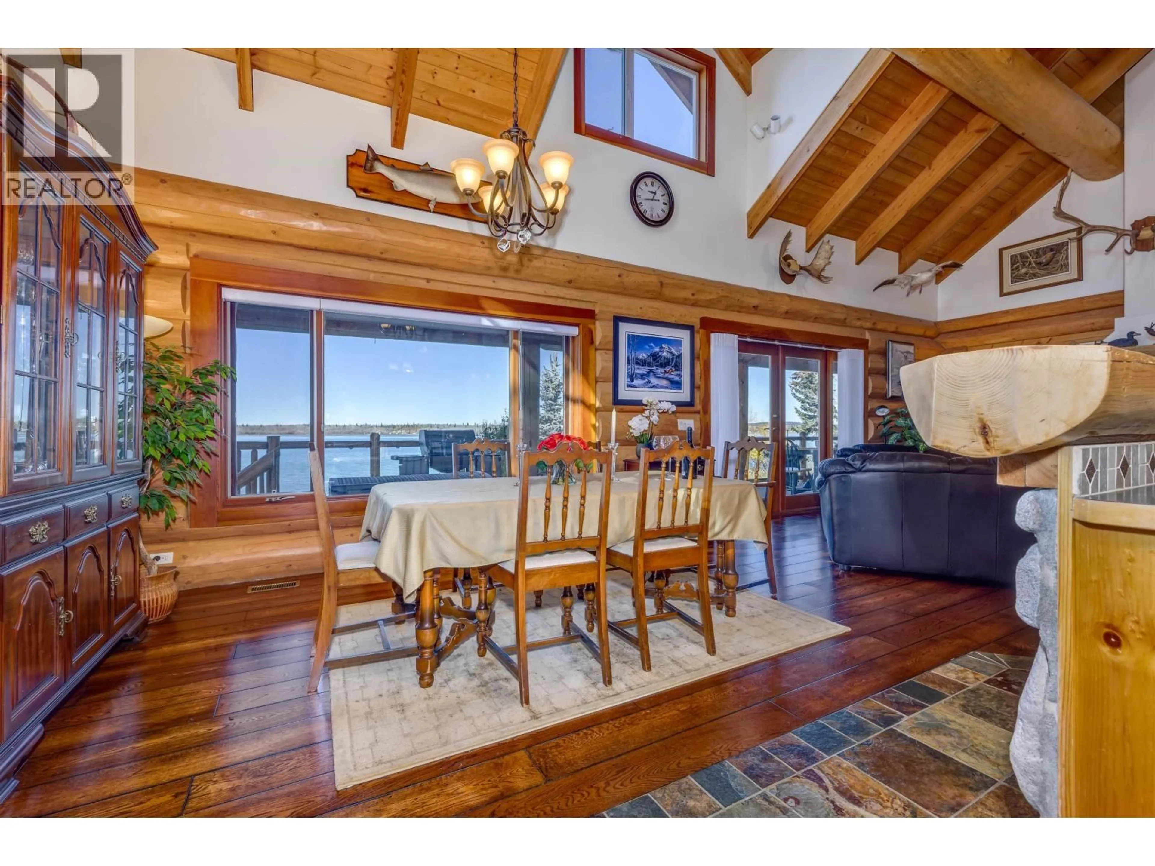 Dining room, wood/laminate floor for 263 GREEN LAKE ROAD SOUTH, 70 Mile House British Columbia V0K2K0