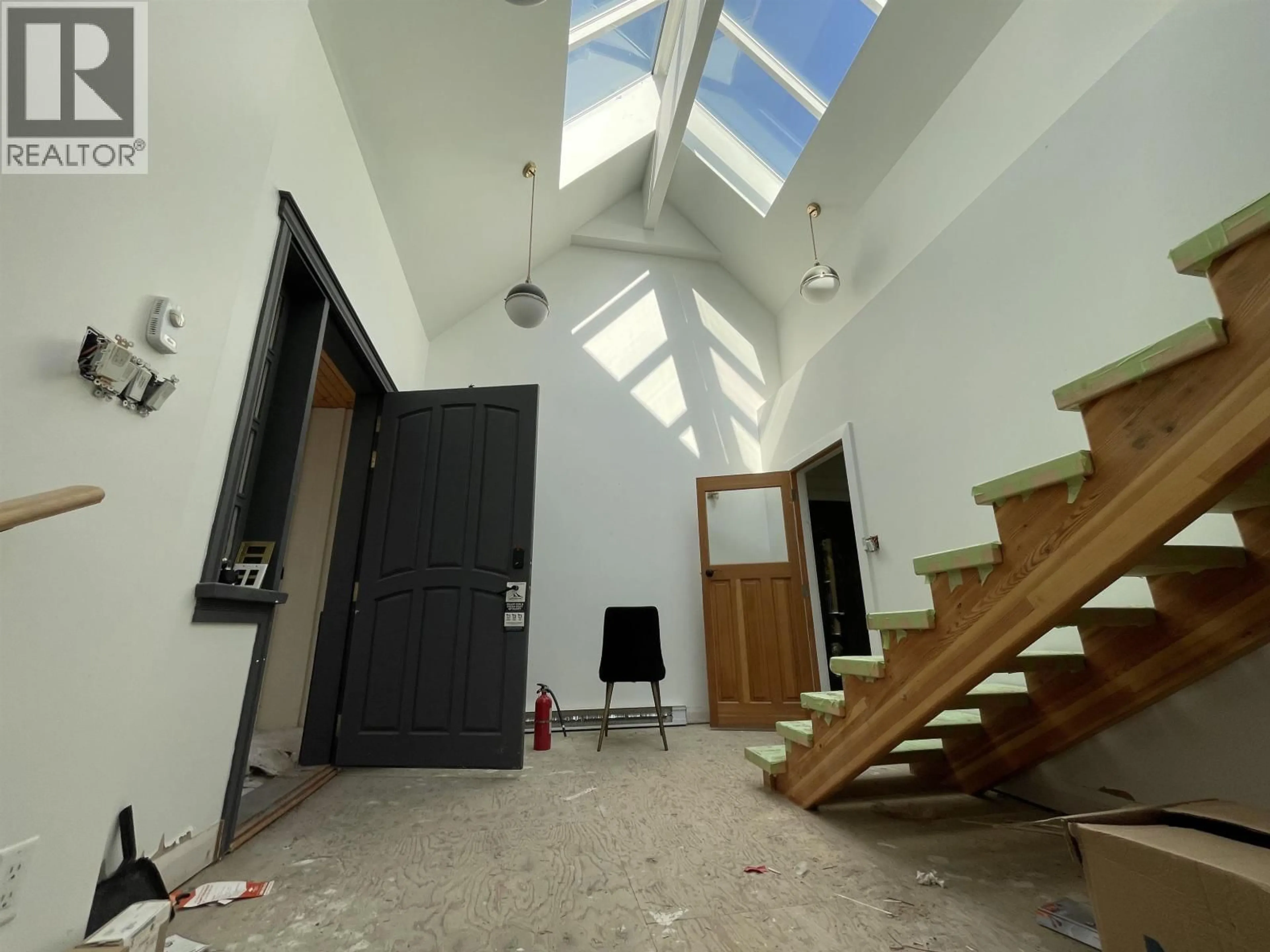 Indoor foyer for 9199 EMERALD DRIVE, Whistler British Columbia V8E0G5