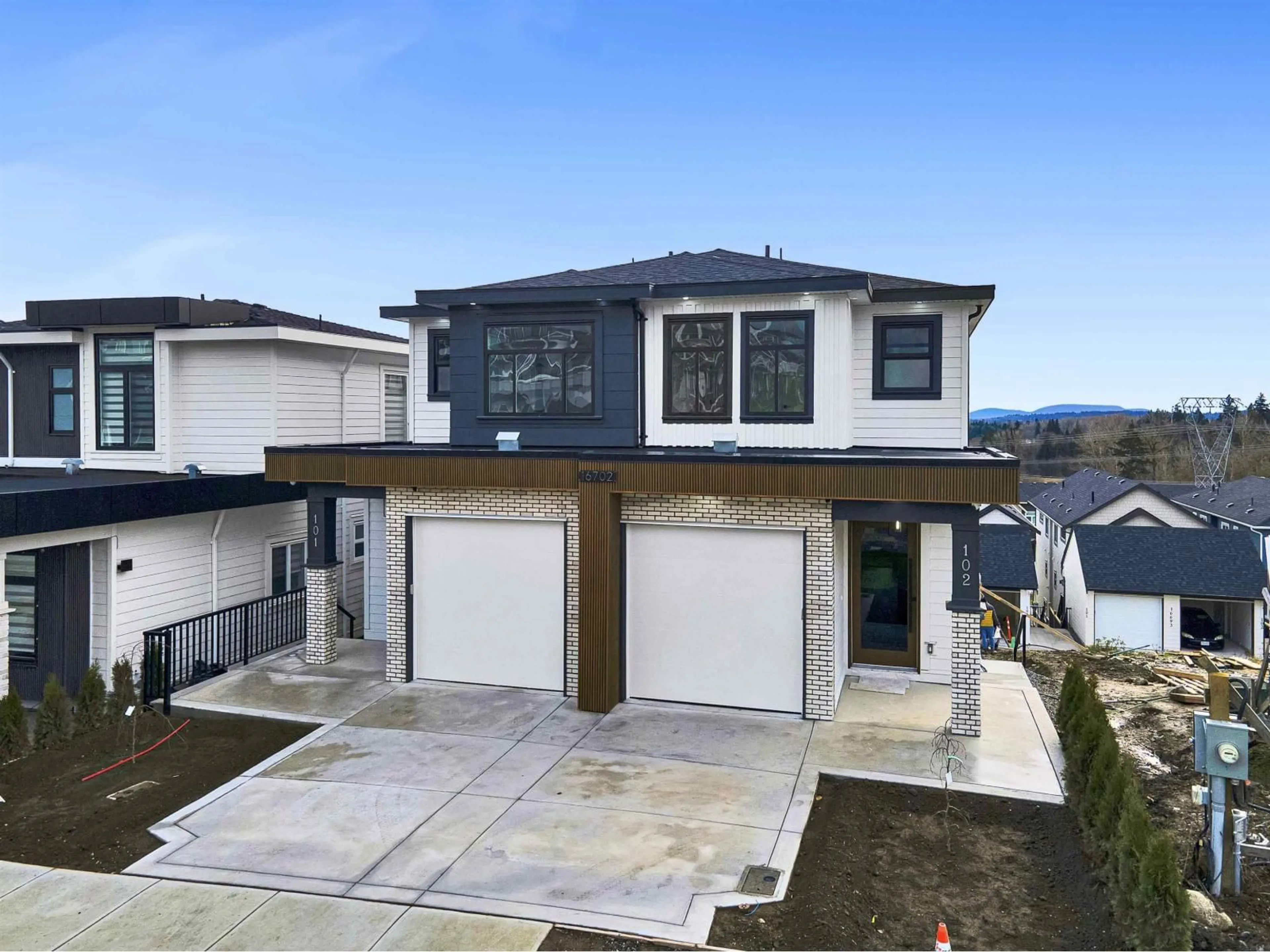 Unknown for 102 - 16702 16A AVENUE, Surrey British Columbia V3Z0T3