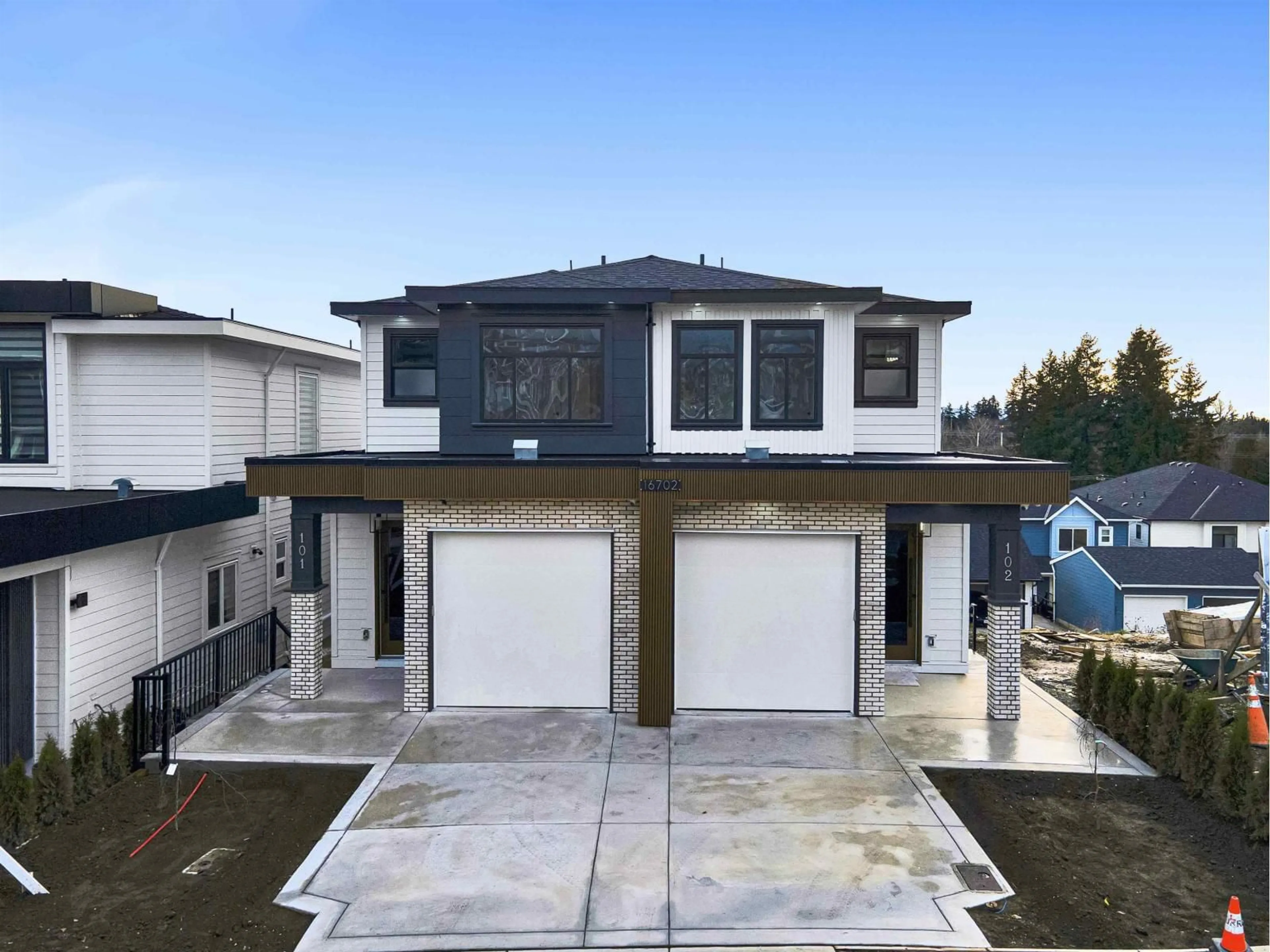 Unknown for 102 - 16702 16A AVENUE, Surrey British Columbia V3Z0T3