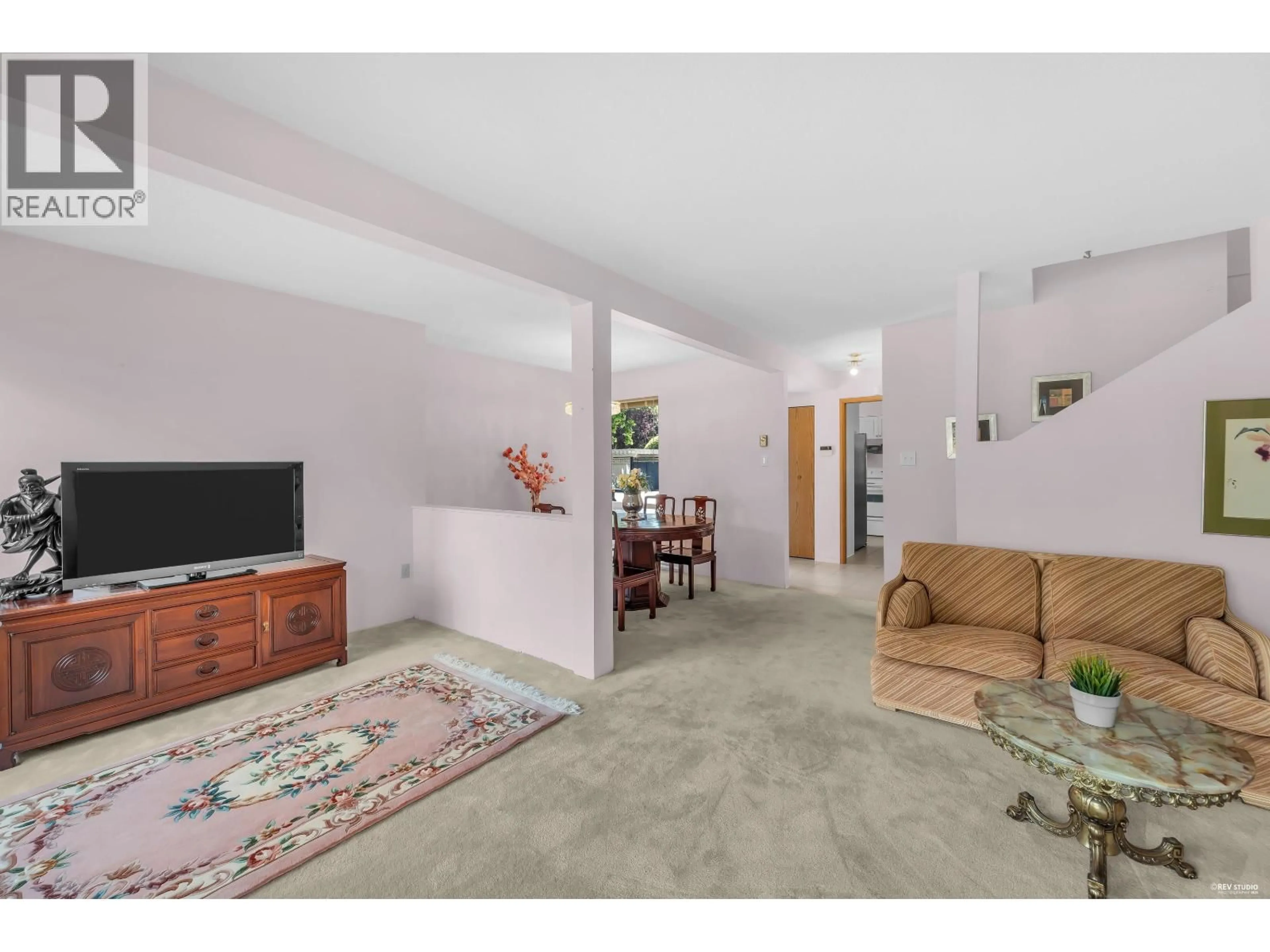 Living room with furniture, unknown for 2 - 8631 NO.3 ROAD, Richmond British Columbia V6Y2E6
