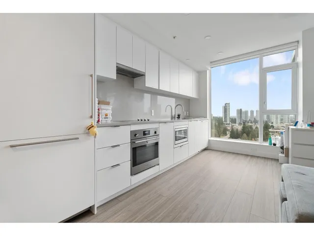 1605 - 13675 107A AVENUE, Surrey 3