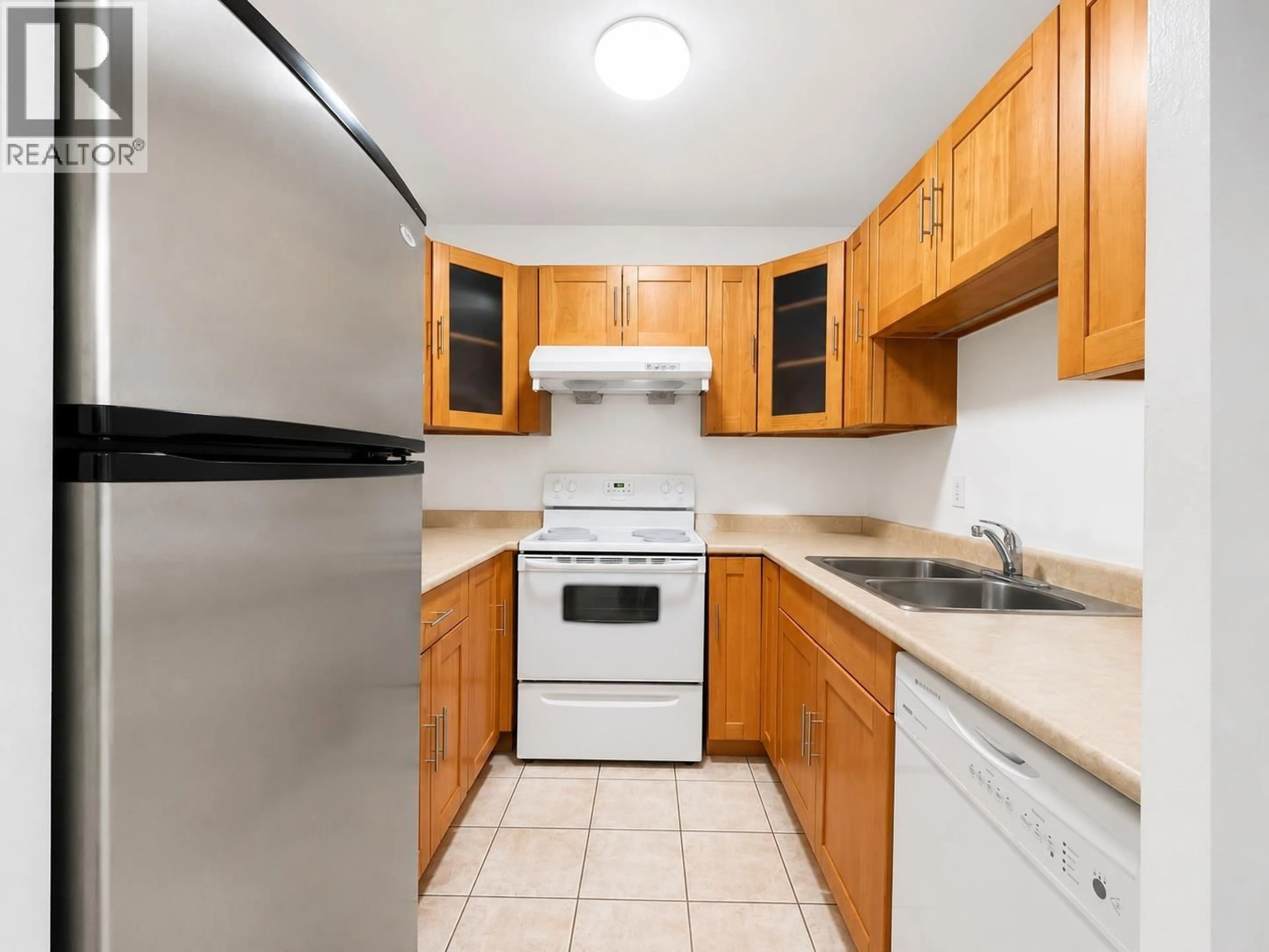 Standard kitchen, unknown for 123 - 8051 RYAN ROAD, Richmond British Columbia V7A2E4