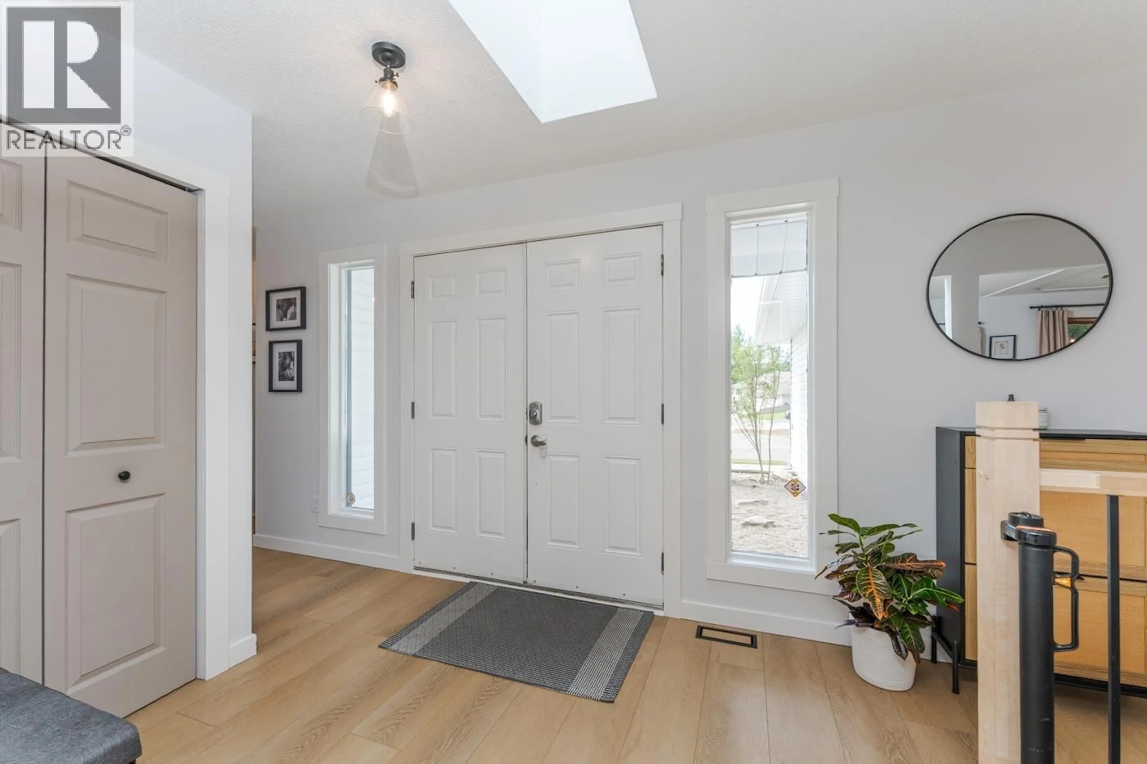 Indoor entryway for 4850 NORTH MEADOW ROAD, Prince George British Columbia V2K4E6