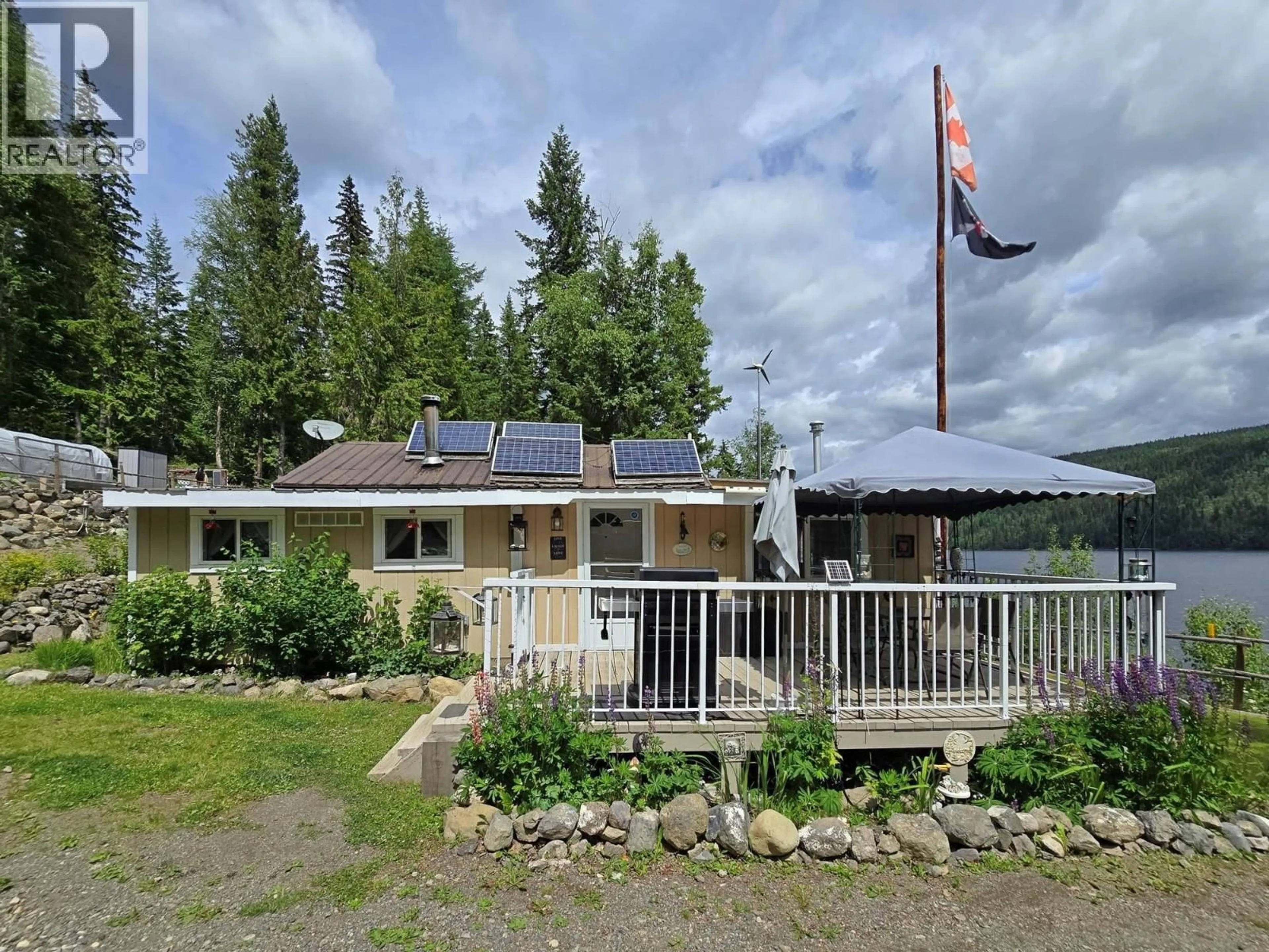A pic from outside/outdoor area/front of a property/back of a property/a pic from drone, unknown for 4960 COPPERHEAD ROAD, Likely British Columbia V0L1N0