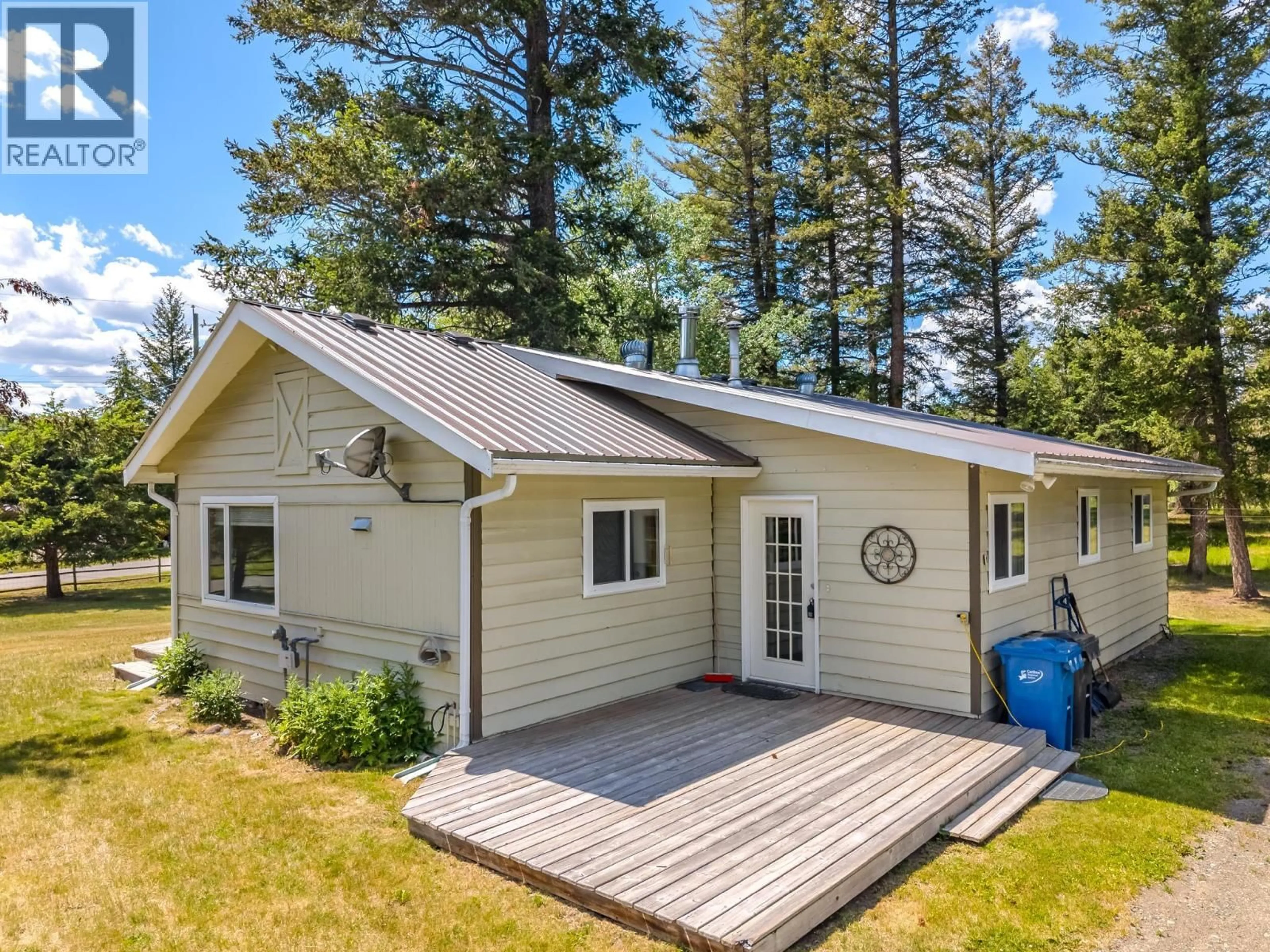 Home with vinyl exterior material, unknown for 4734 KITWANGA DRIVE, 108 Mile Ranch British Columbia V0K2Z0