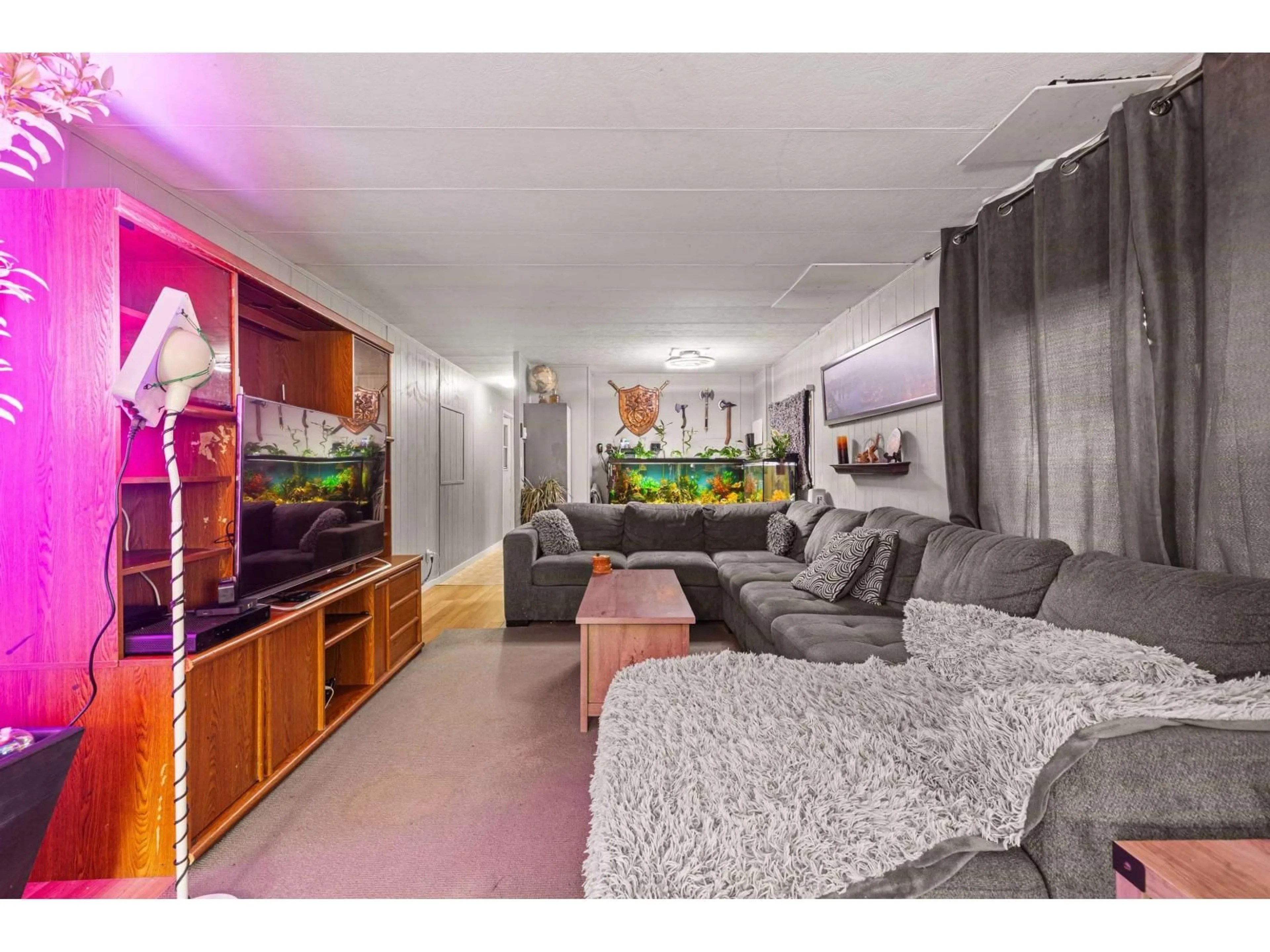 Home theater for 82 - 5742 UNSWORTH ROAD, Chilliwack British Columbia V2R1B2