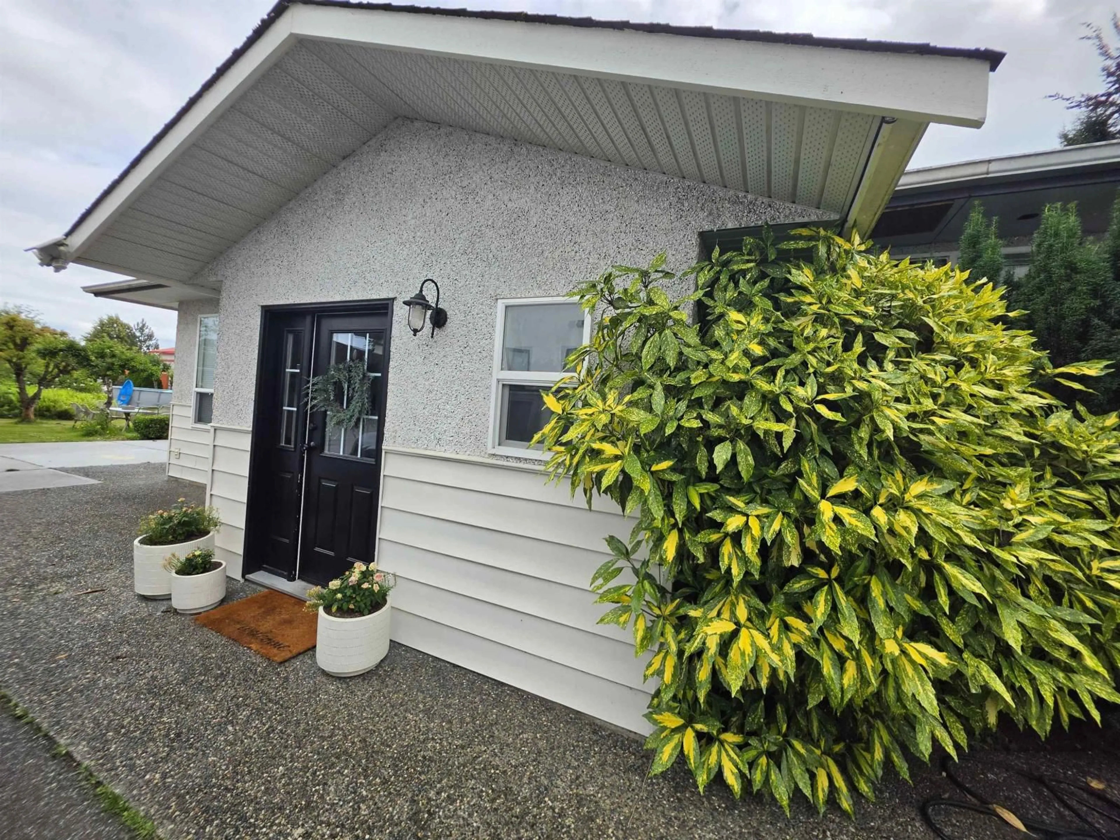 Unknown for 672 COLUMBIA STREET, Abbotsford British Columbia V2T5X6