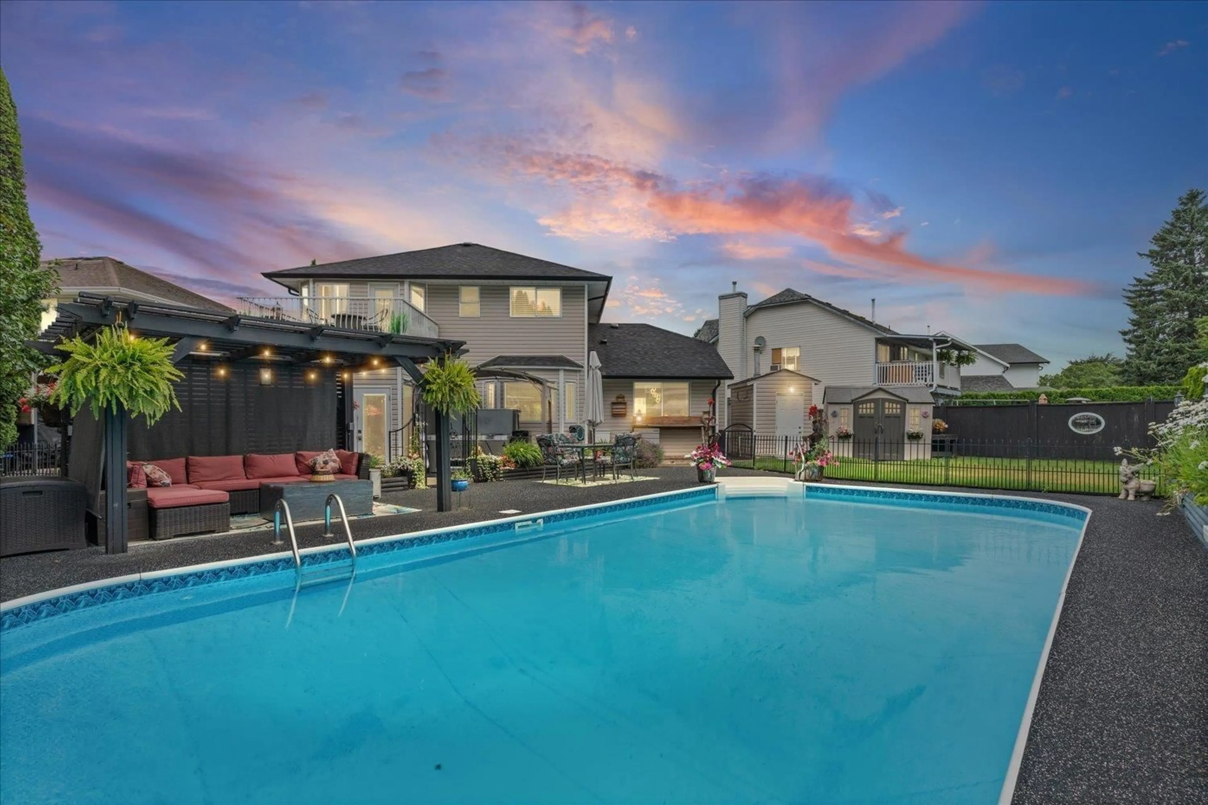 Pool for 44756 LANCASTER DRIVE, Chilliwack British Columbia V2R3B8