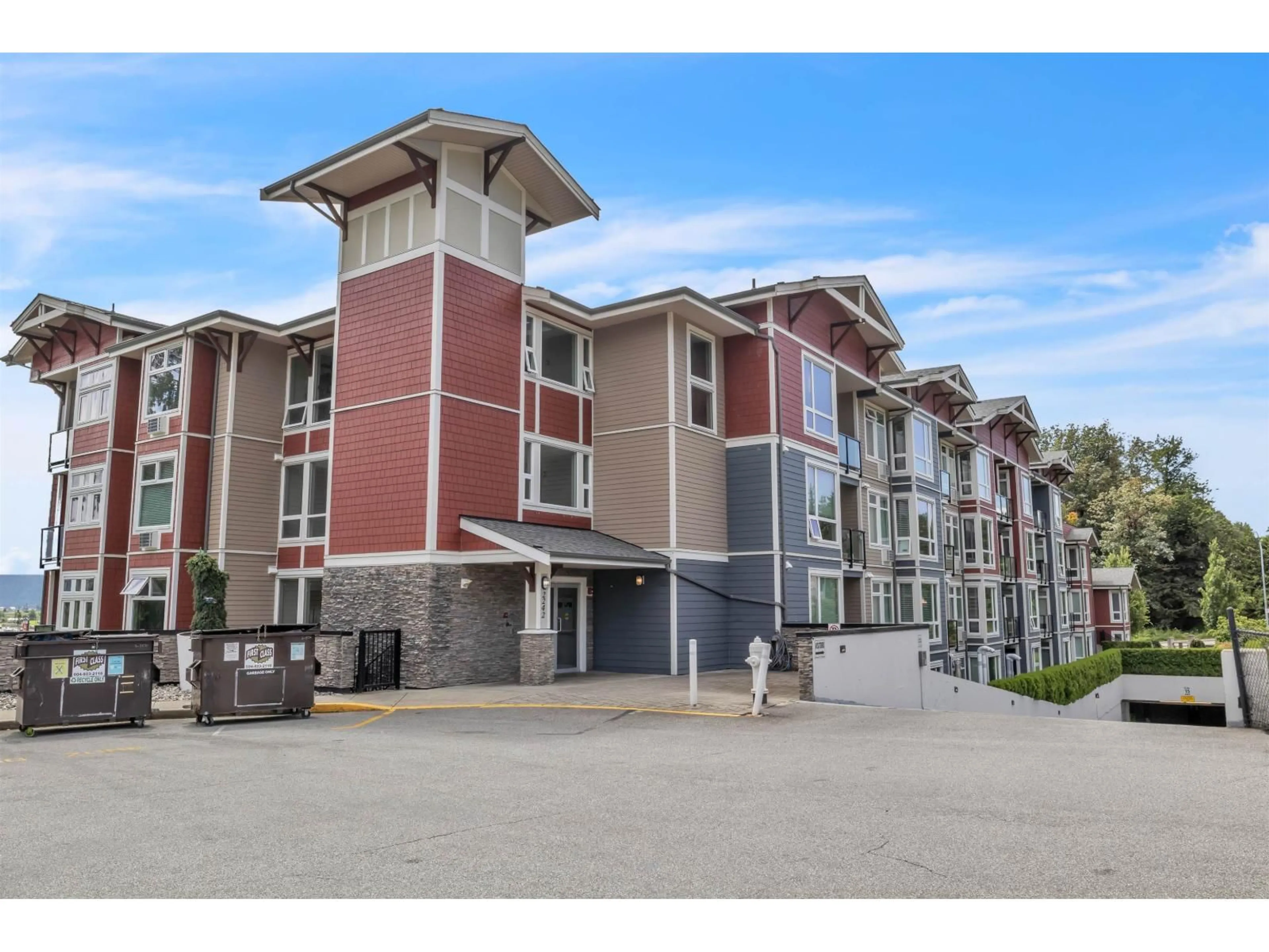Unknown for 115 - 2242 WHATCOM ROAD, Abbotsford British Columbia V3G0G3