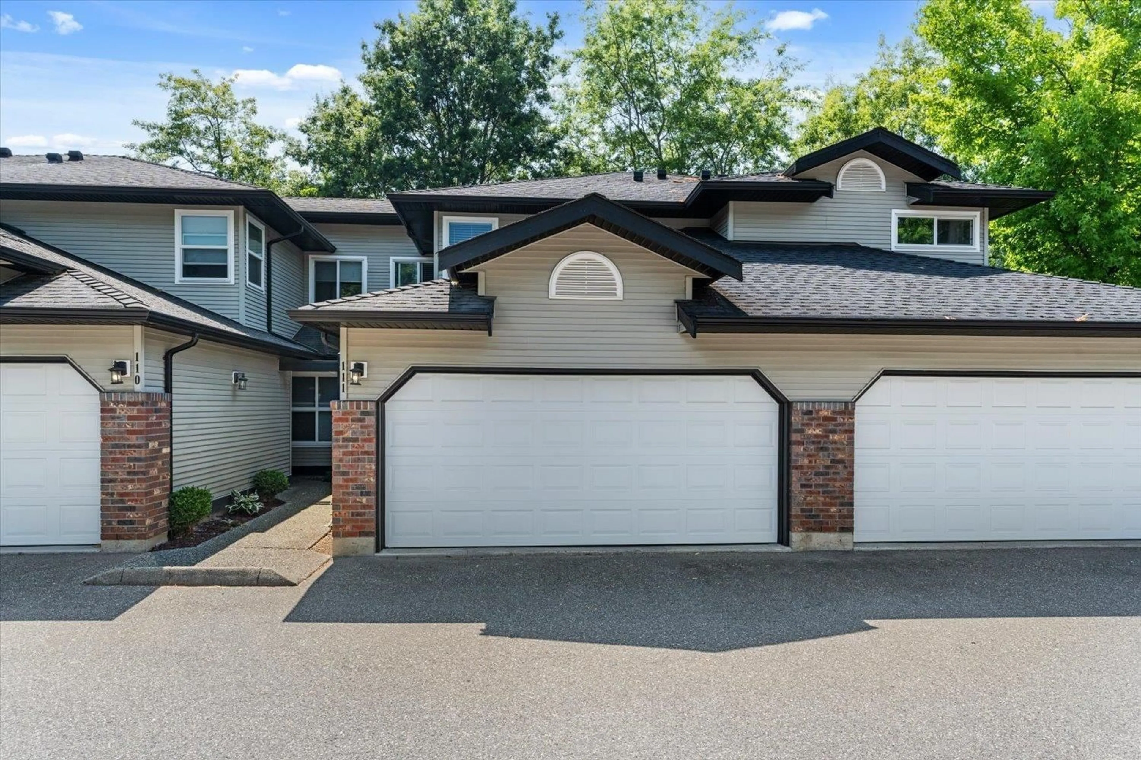Unknown for 111 - 36060 OLD YALE ROAD, Abbotsford British Columbia V3G2E9